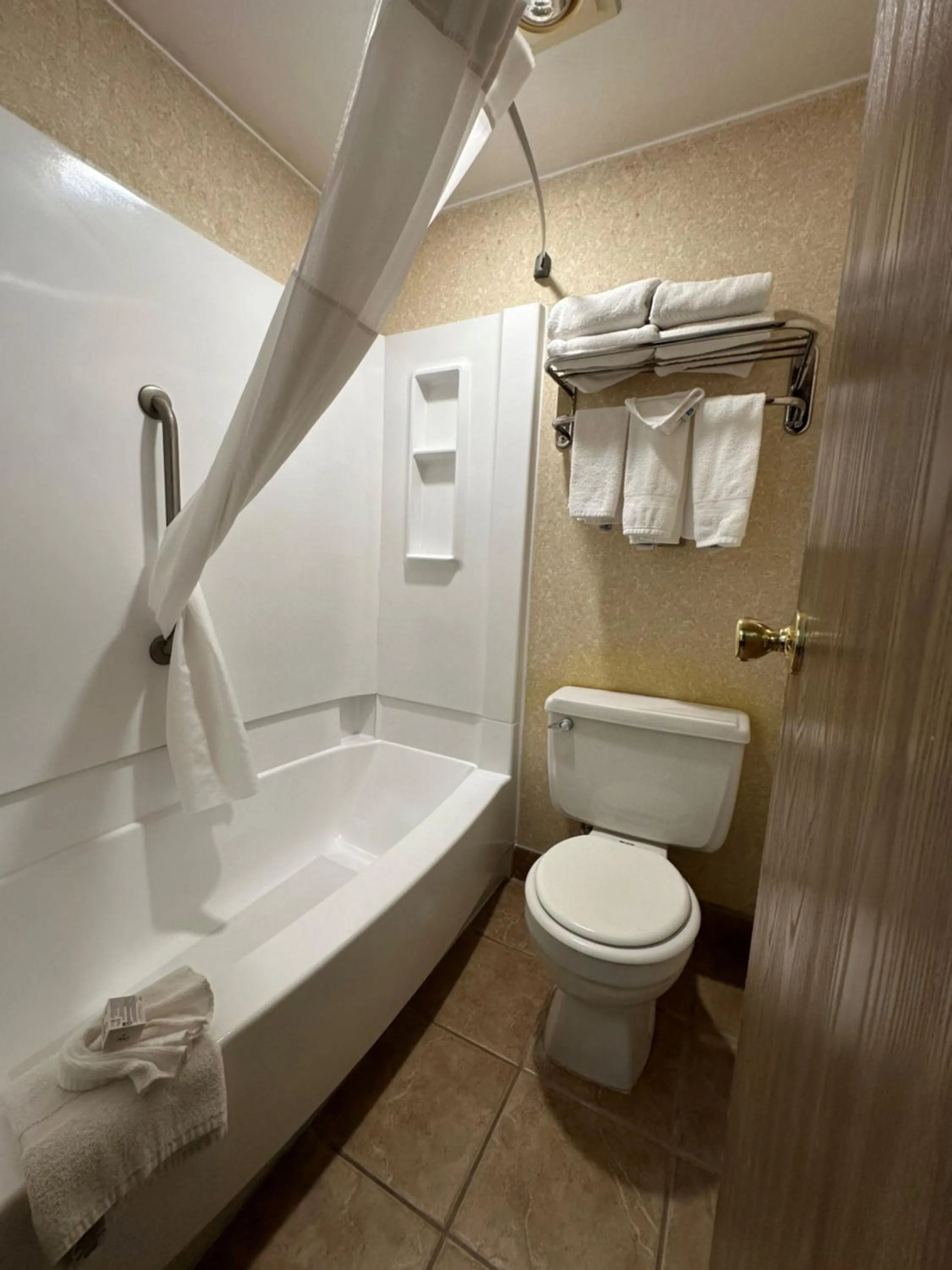 Bathroom in Wingate by Wyndham Gunnison Near Western Colorado University