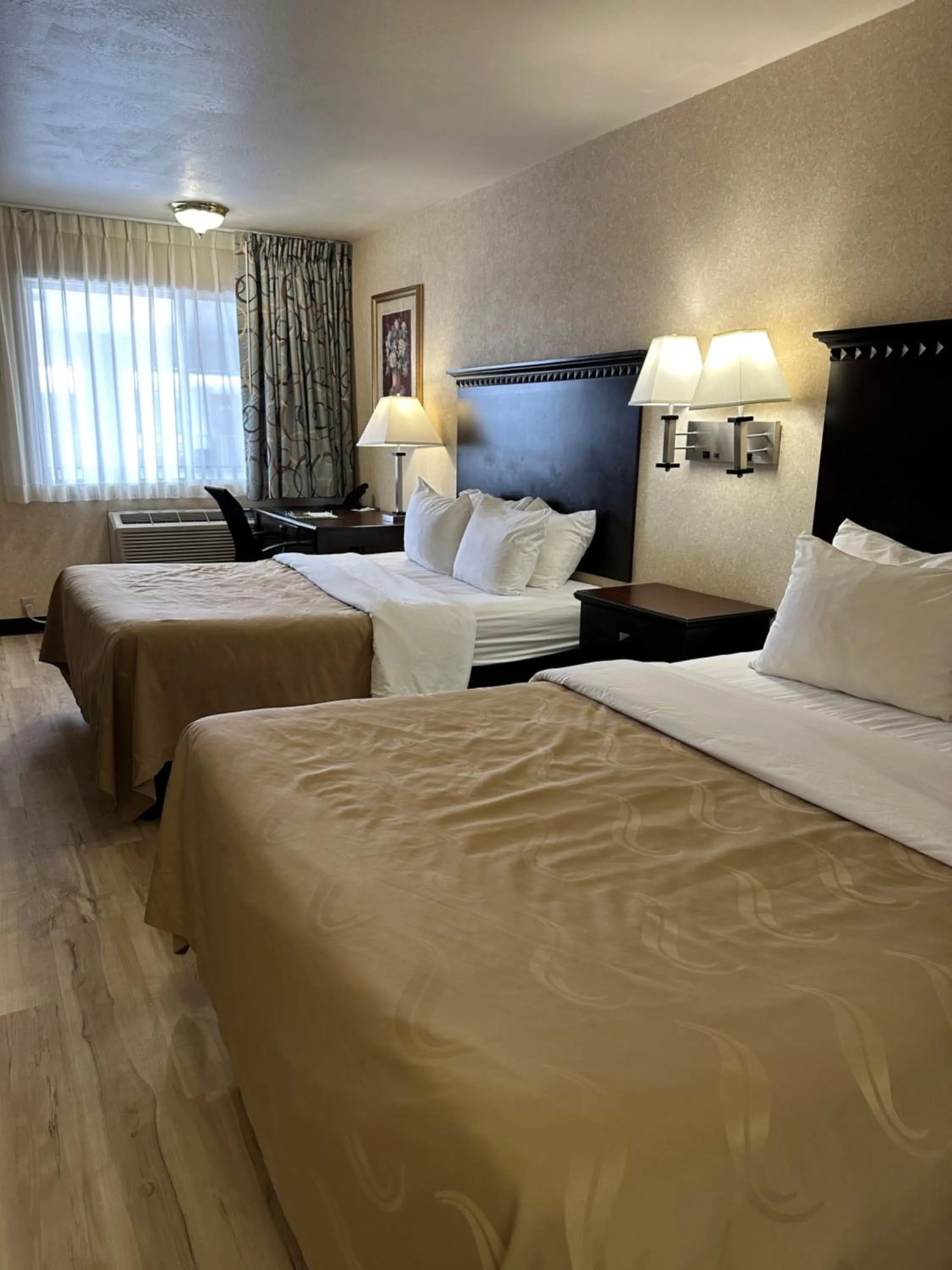 Bed in Wingate by Wyndham Gunnison Near Western Colorado University