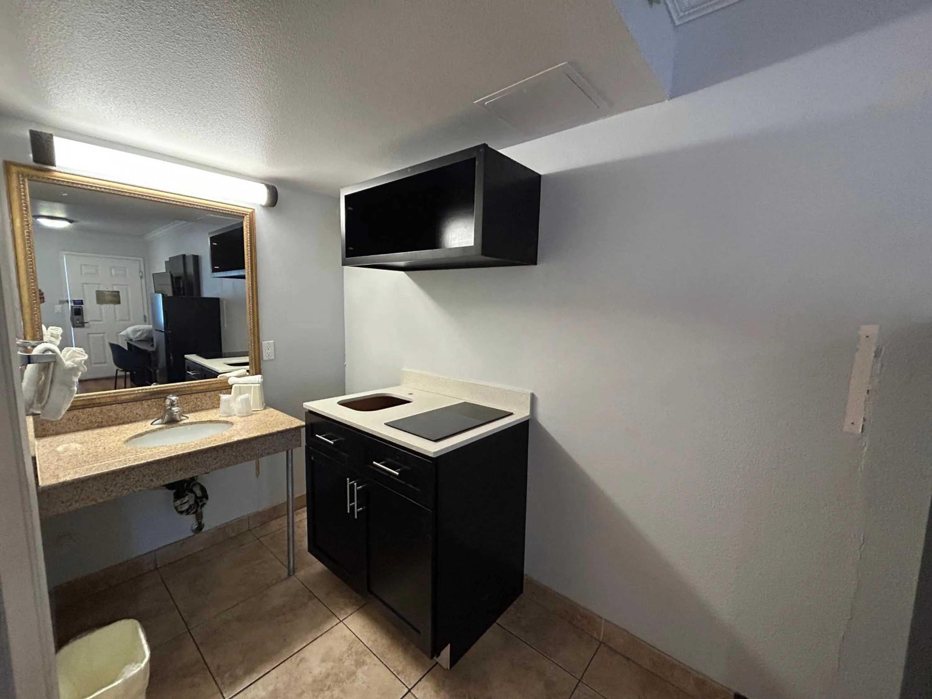 Studio 6 Mojave, CA - Airport