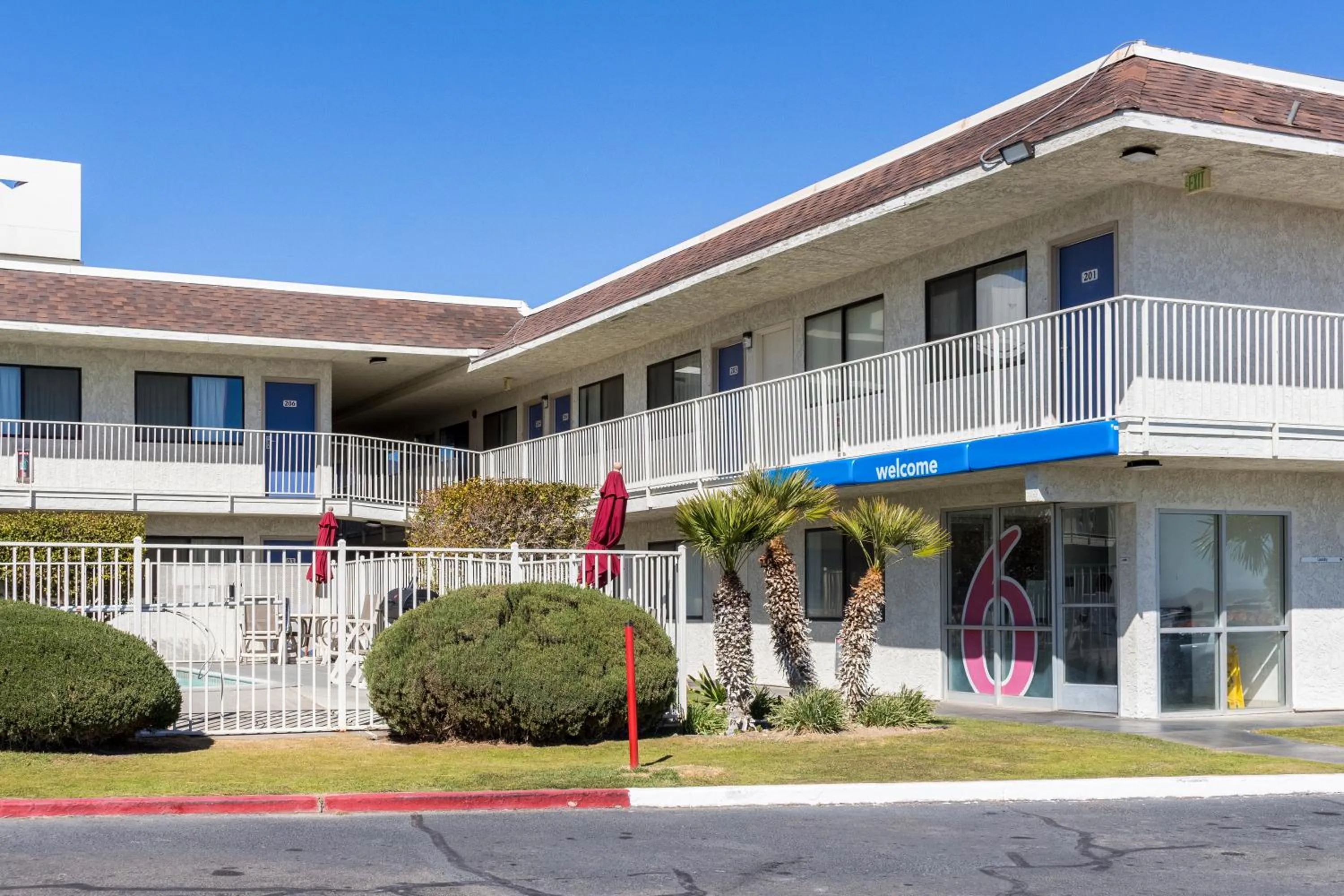 Property building in Motel 6-Mojave, CA - Airport