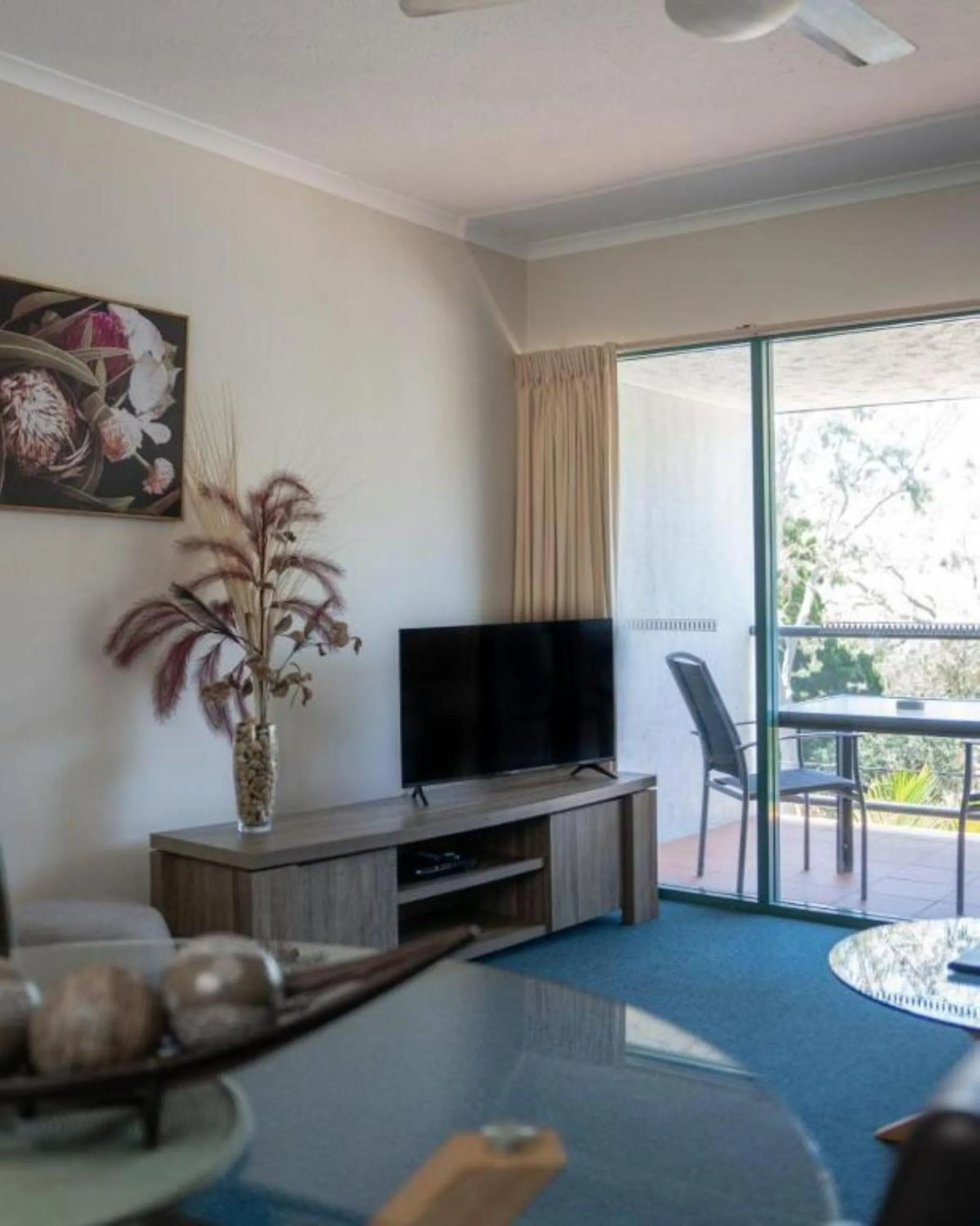 Living room in Shelly Bay Resort