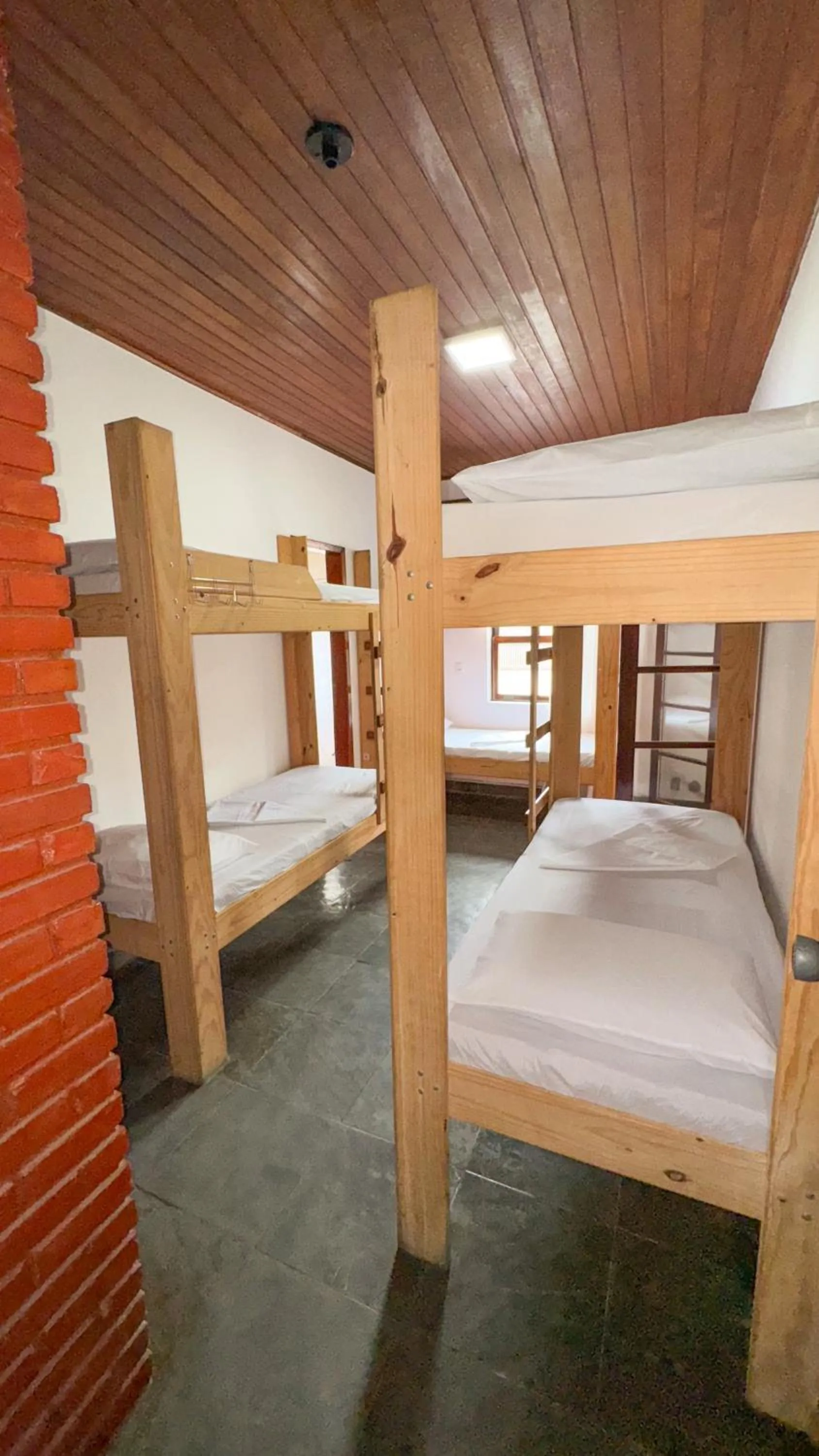 Bed in 6-Bed Dormitory Room in Ilha Grande Hostel