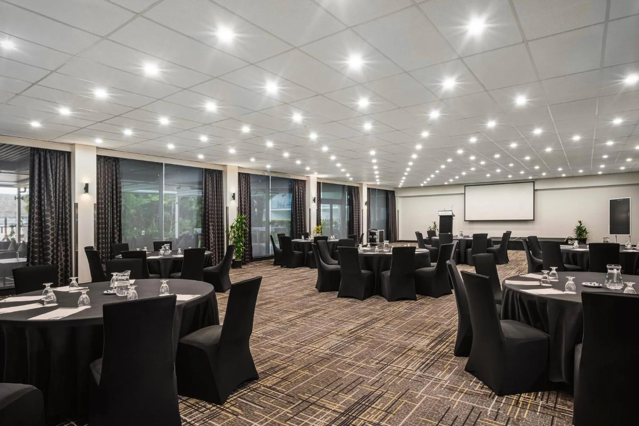 Meeting/conference room in Holiday Inn Suva by IHG