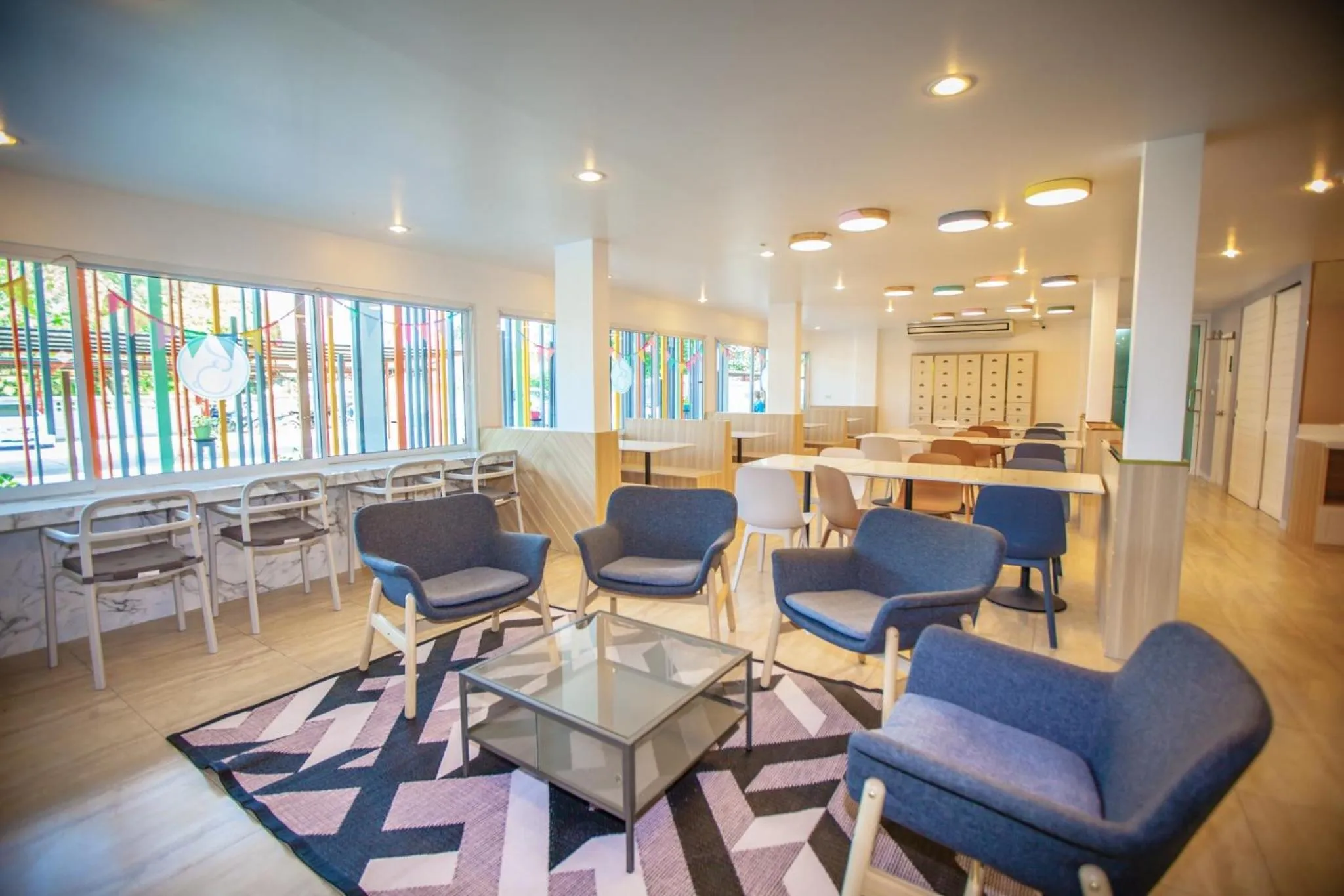 Restaurant/places to eat in iRabbit Hotel