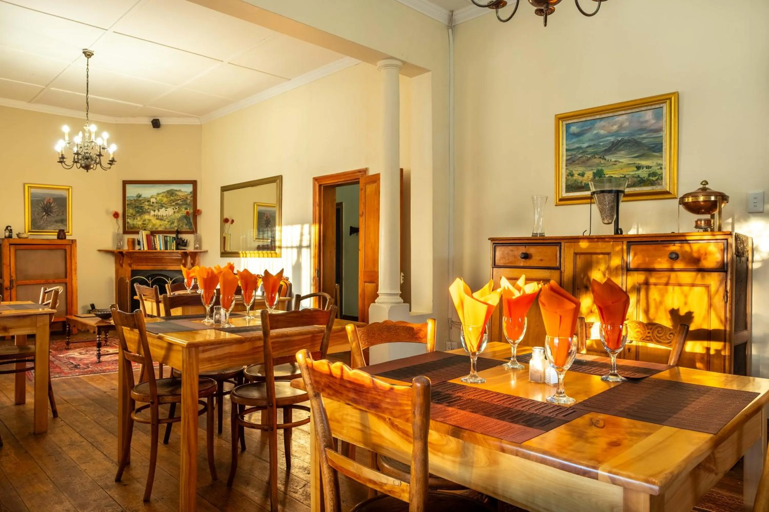 Karoo Ouberg Guest Lodge