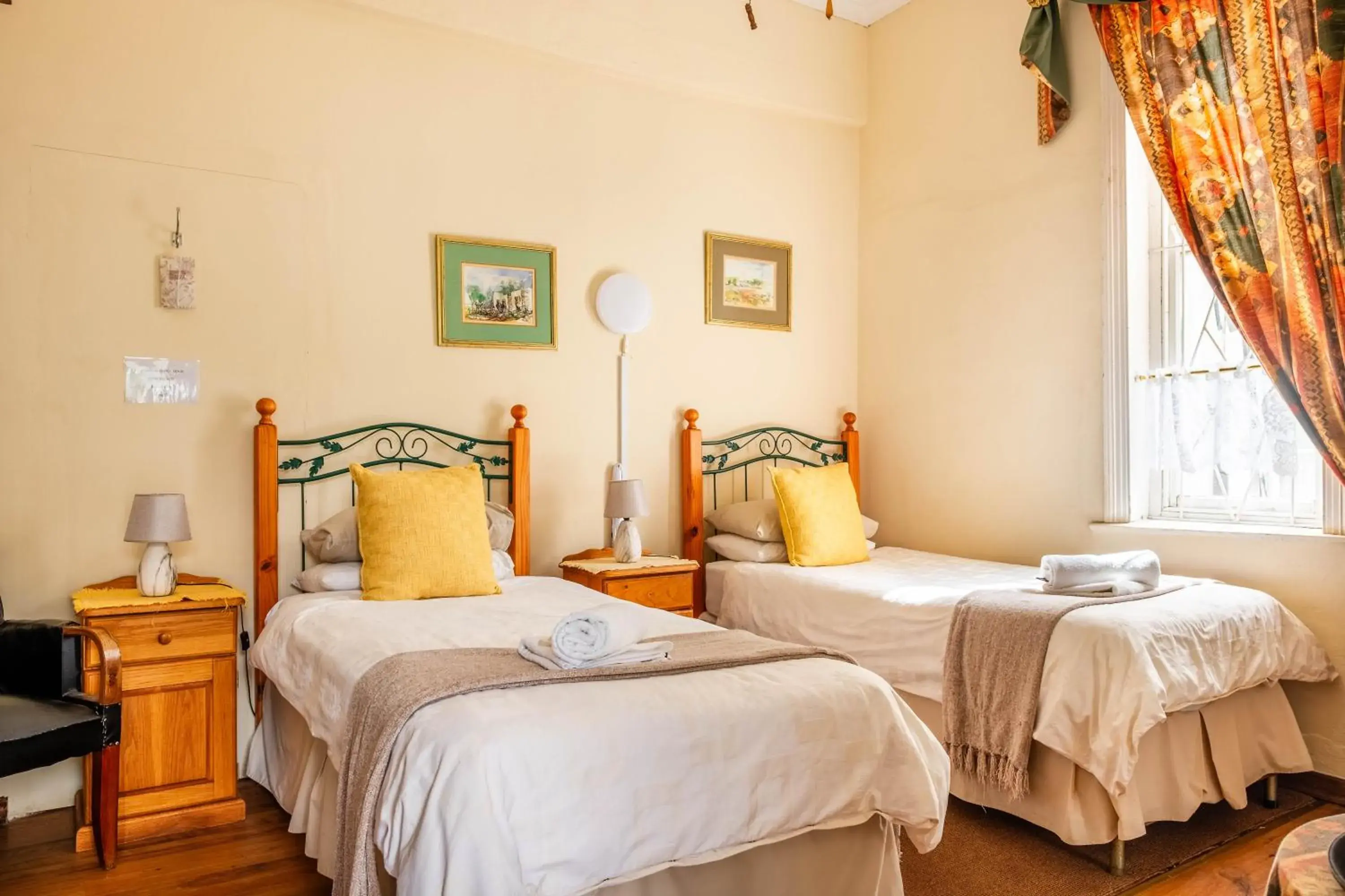 Small Twin Room - single occupancy in Karoo Ouberg Guest Lodge Small Twin Room - single occupancy in Karoo Ouberg Guest Lodge