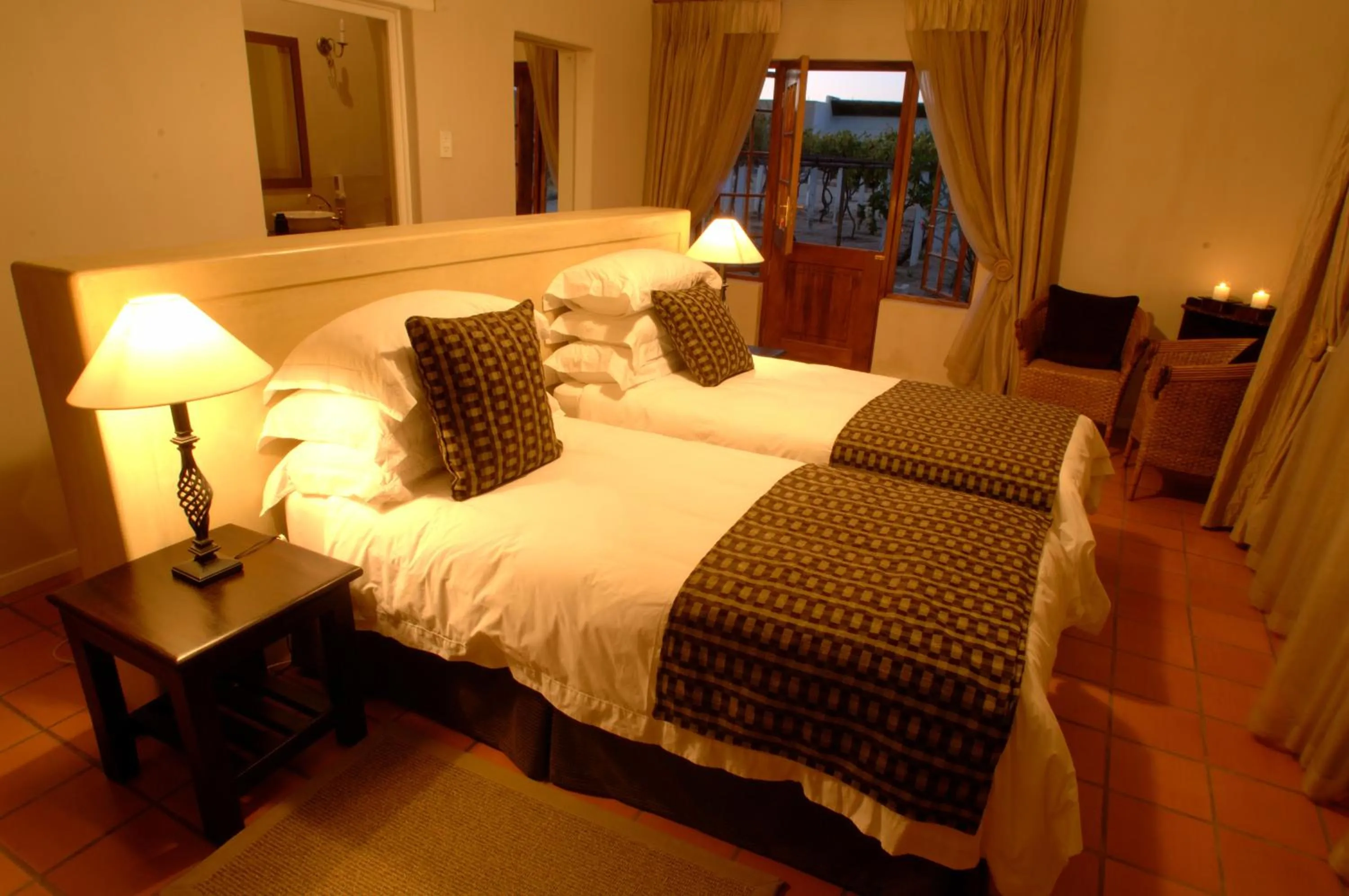 Photo of the whole room, Bed in Naries Namakwa Retreat