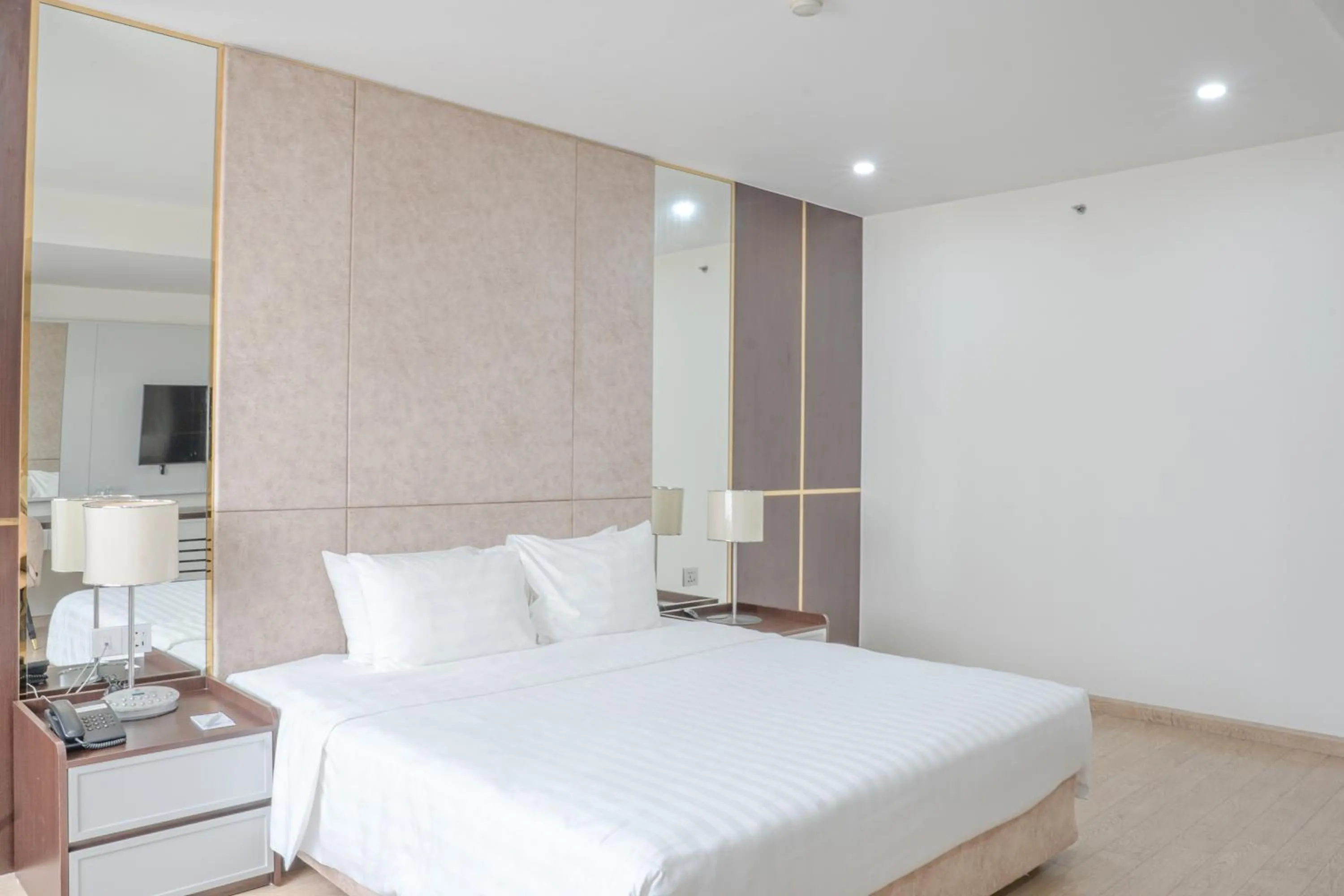 Bed in Bao Son International Hotel