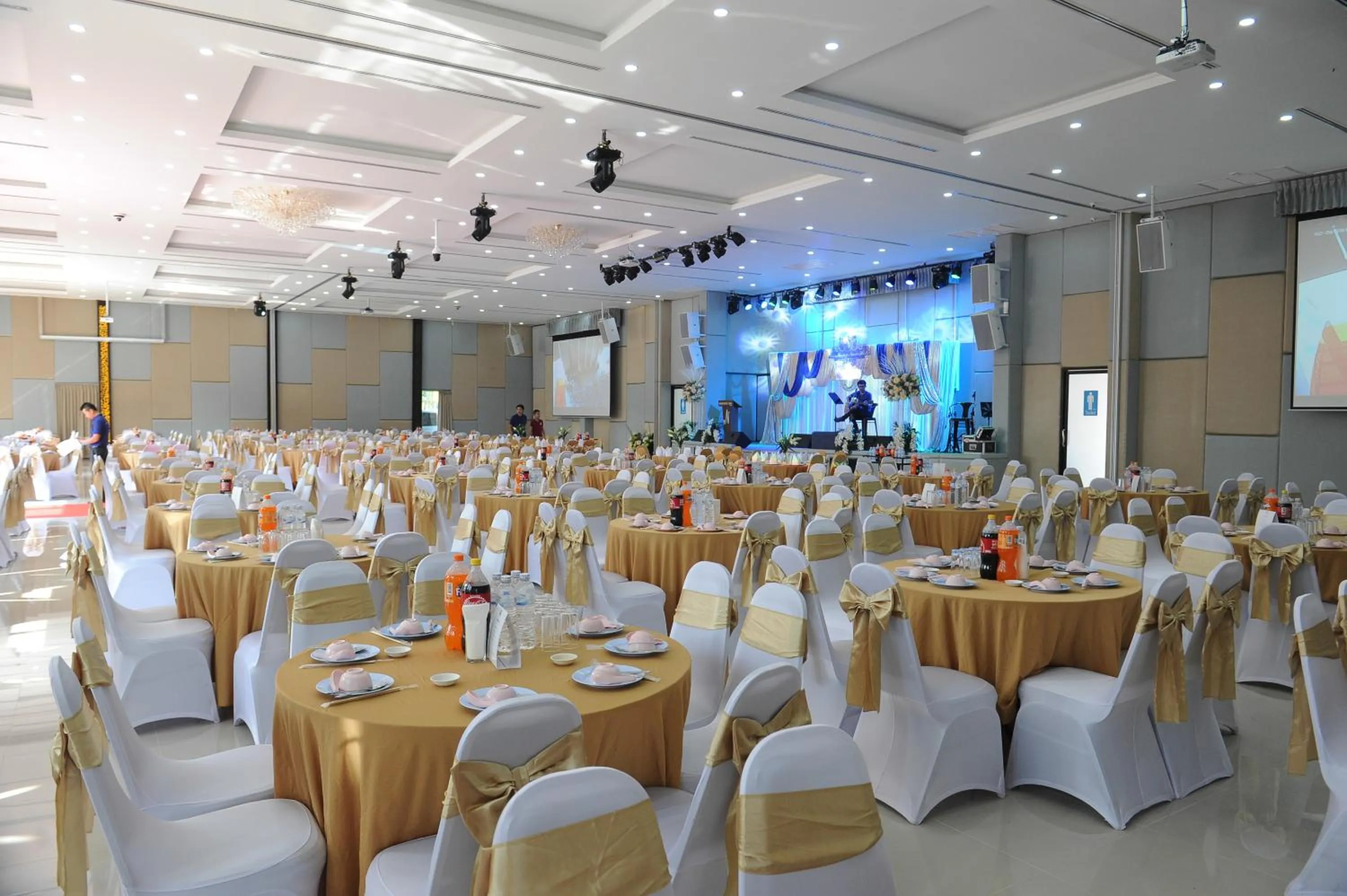 Banquet/Function facilities in Namthong Nan Hotel