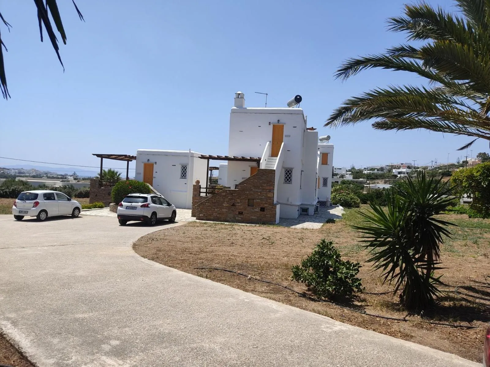 Property building in Aigaio Studios tinos
