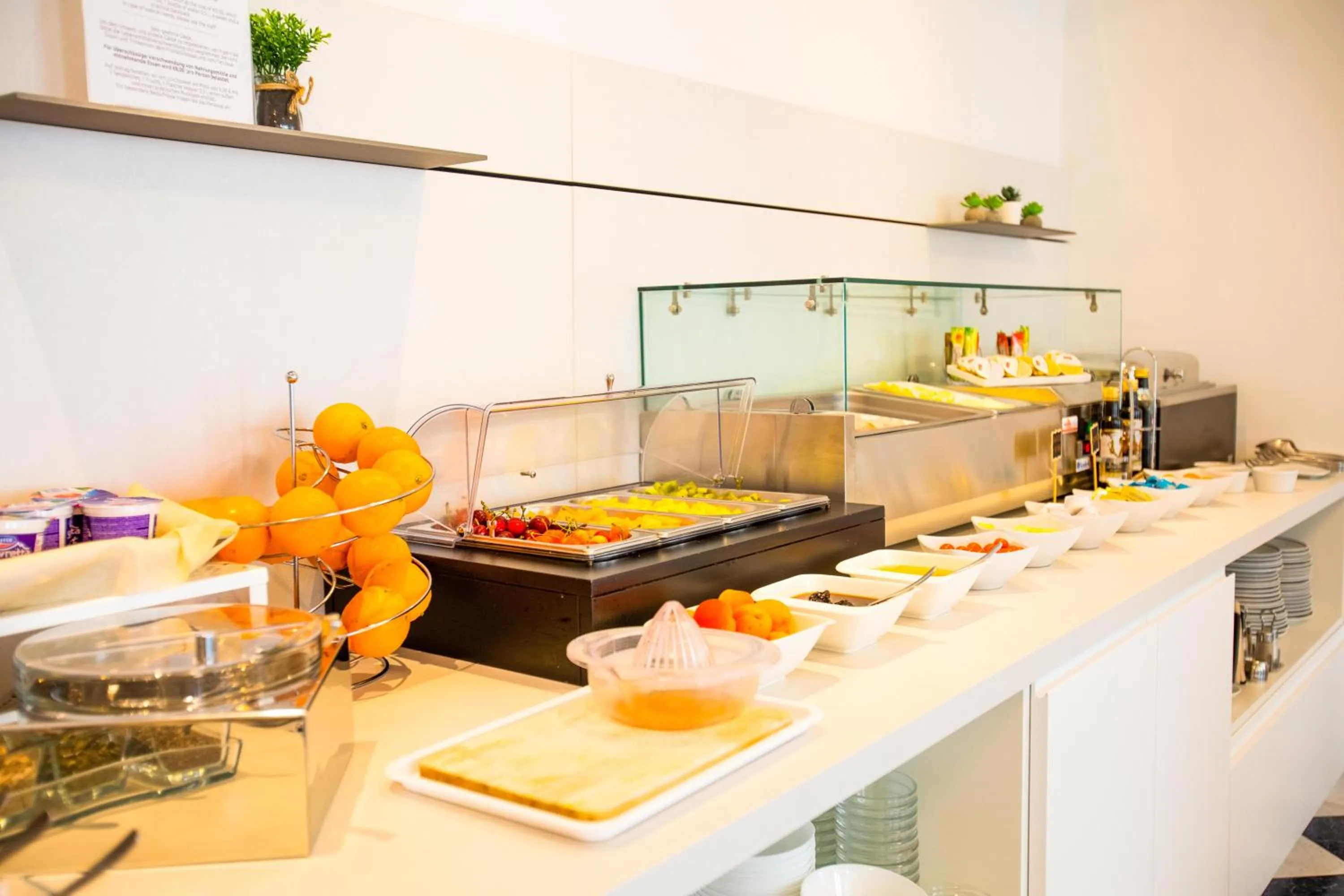 Breakfast in Hotel Villa Anthea