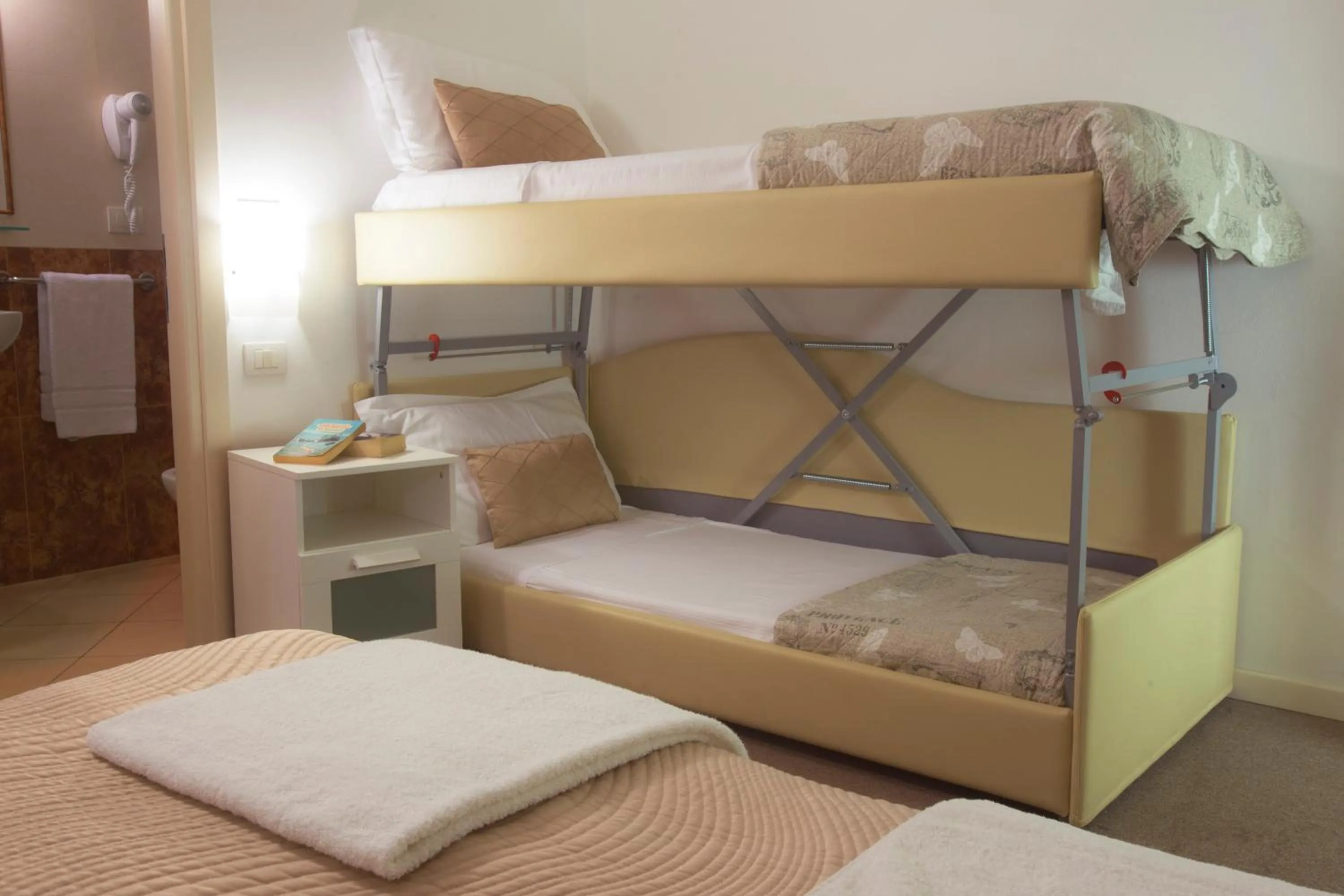 bunk bed, Bed in Hotel Villa Anthea