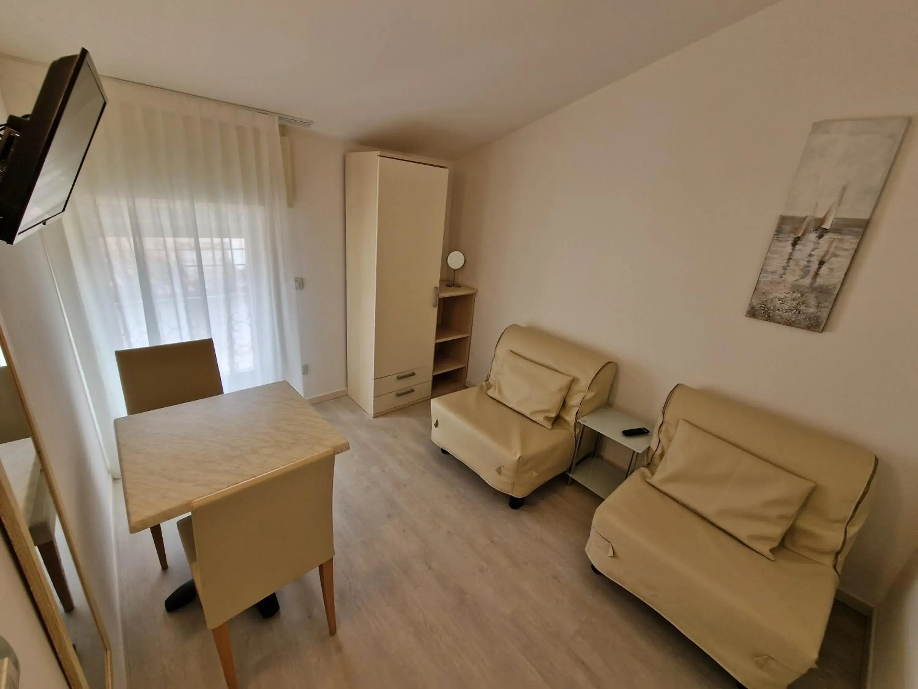 Bedroom, Seating Area in Hotel Villa Anthea