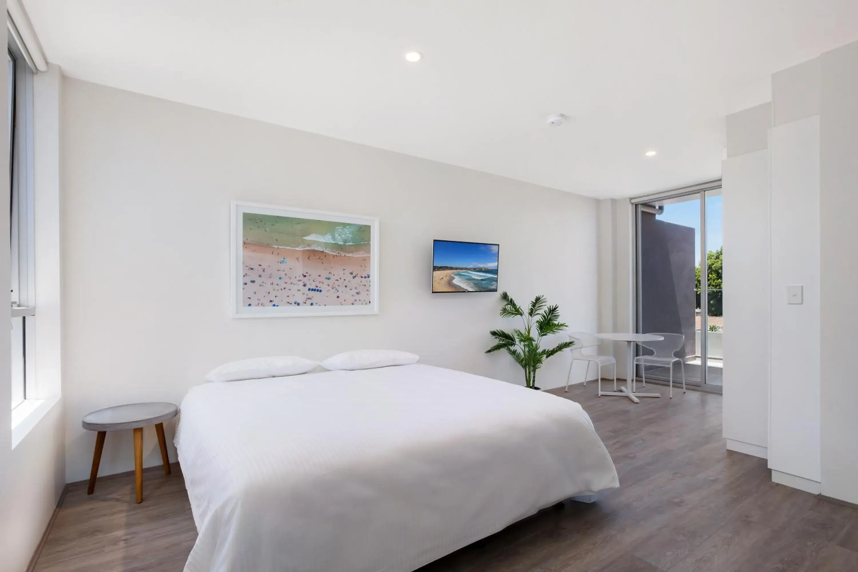 Bondi Beach Studio Penthouse Suite + Balcony Bondi Beach Studio Penthouse Suite + Balcony