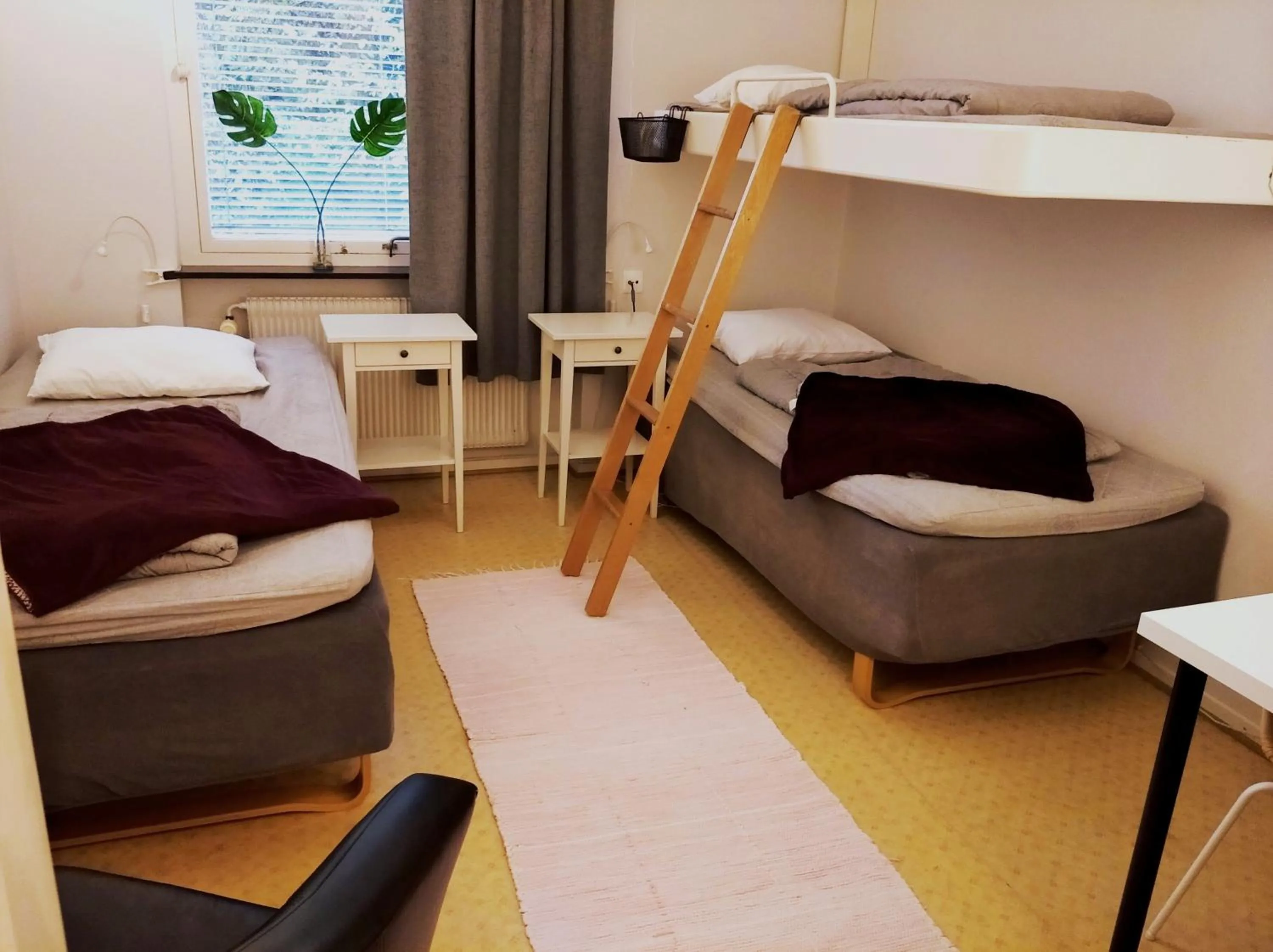Triple Room with Private Toilet in Laholms Vandrarhem