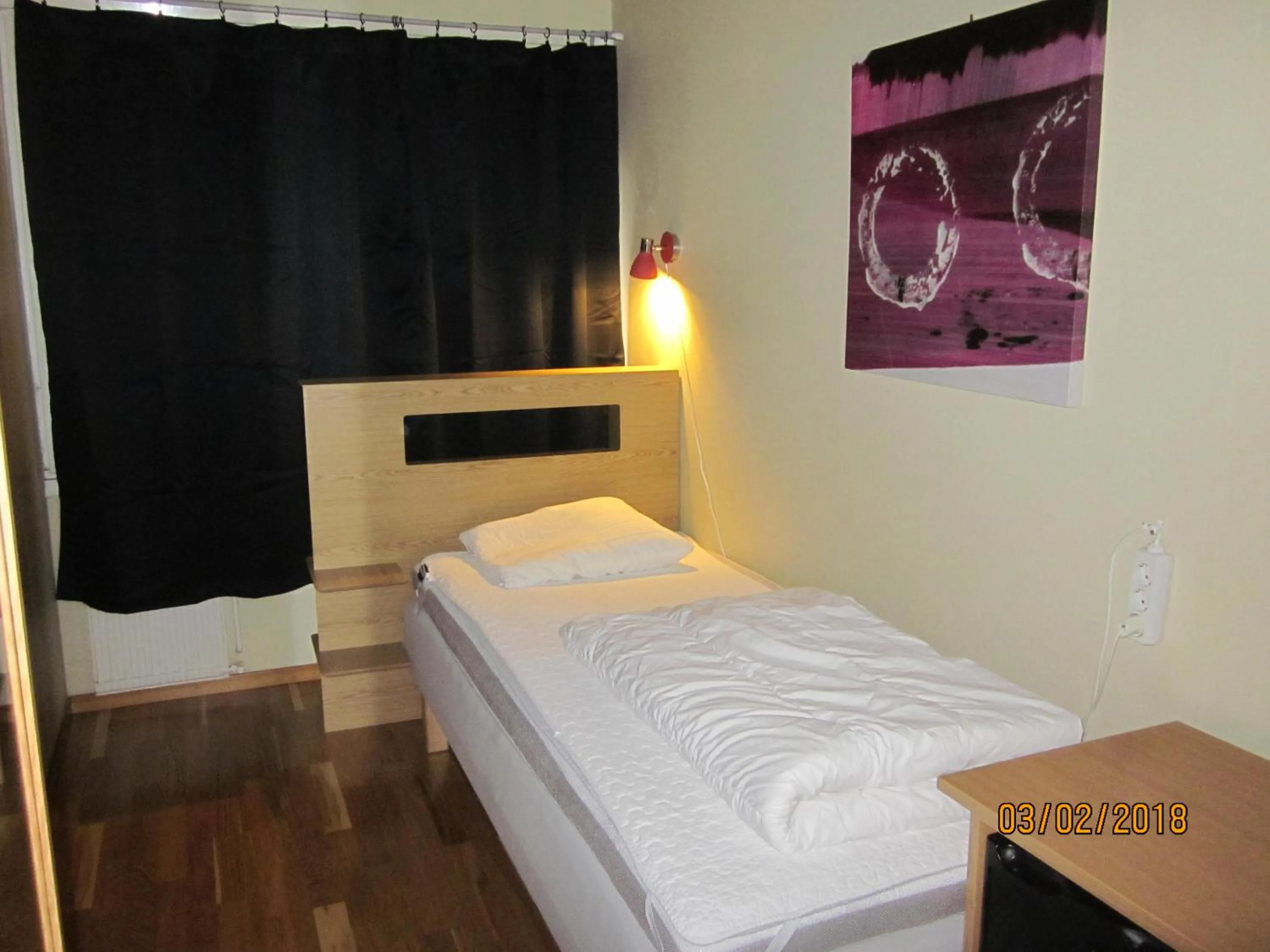 cot, Bed in Uppsala City Hostel