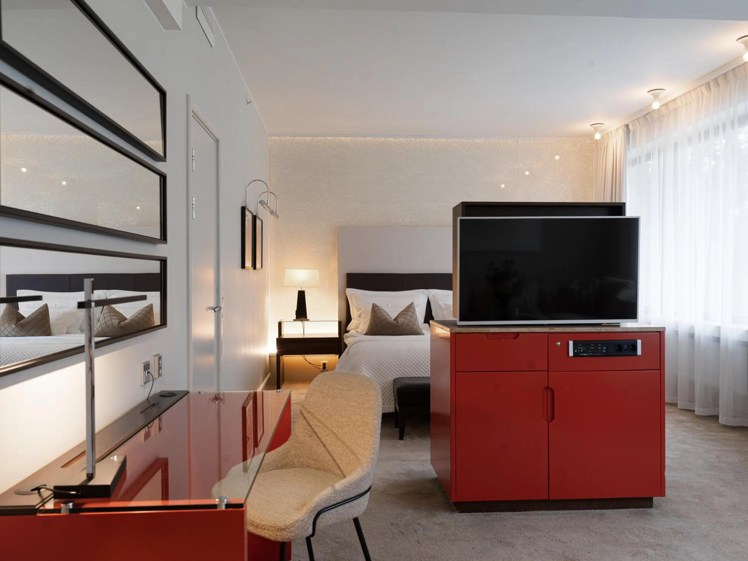 Photo of the whole room, Bed in Elite Eden Park Hotel