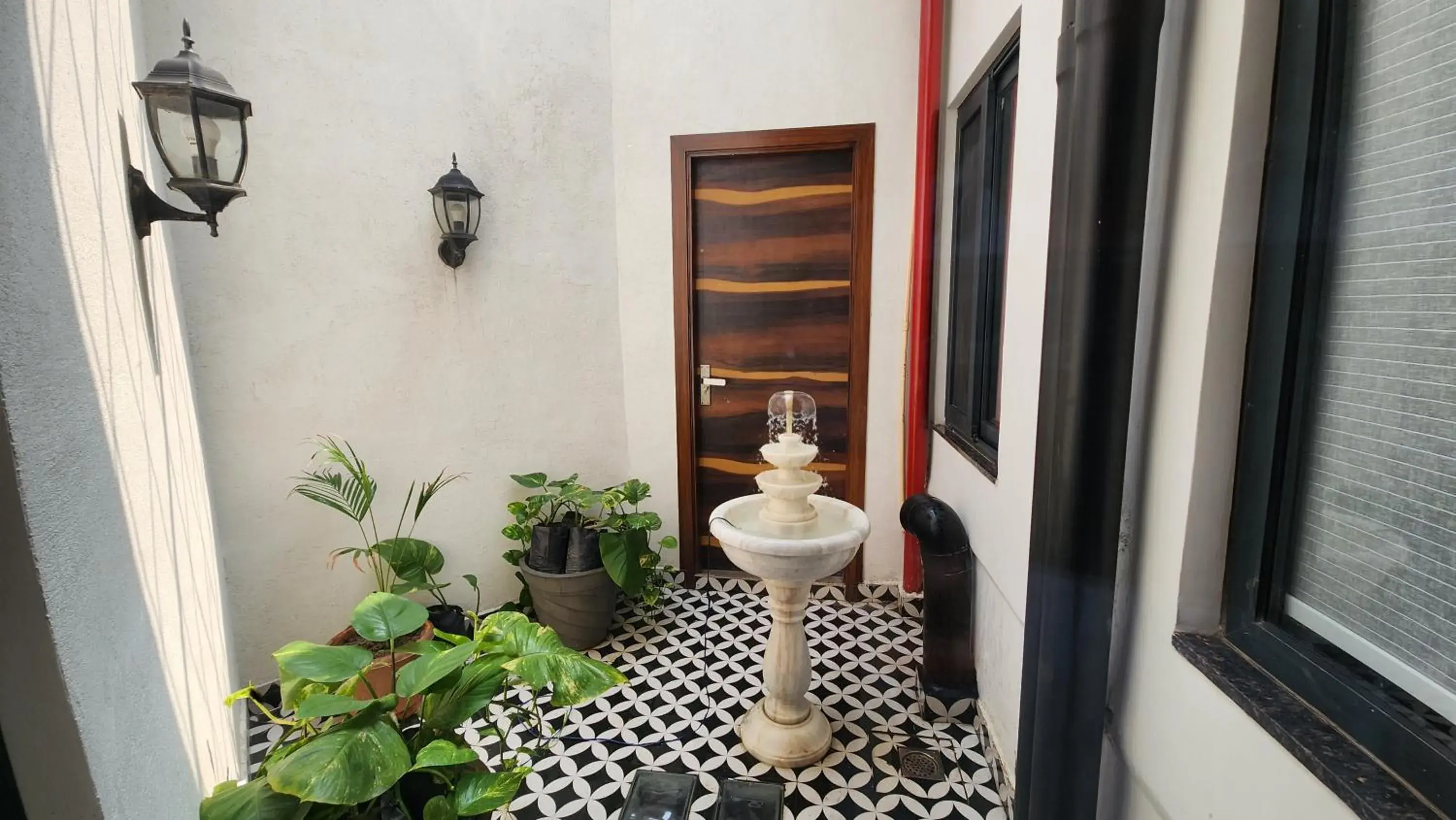 Inner courtyard view in Stay Shaandaar - a boutique hideaway Inner courtyard view in Stay Shaandaar - a boutique hideaway