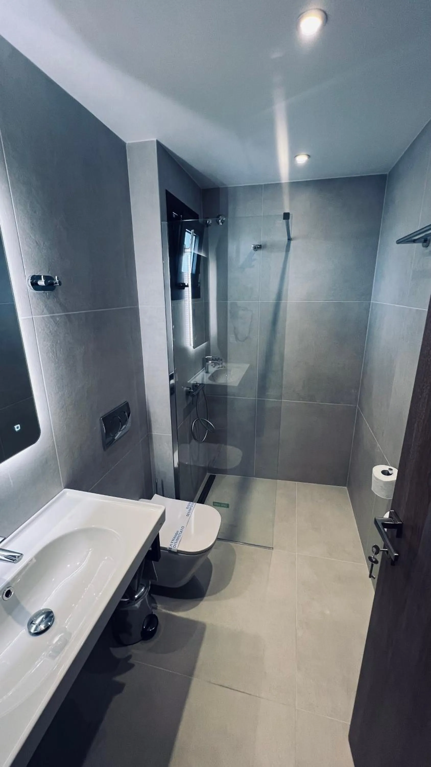 Bathroom in Sunset Hotel