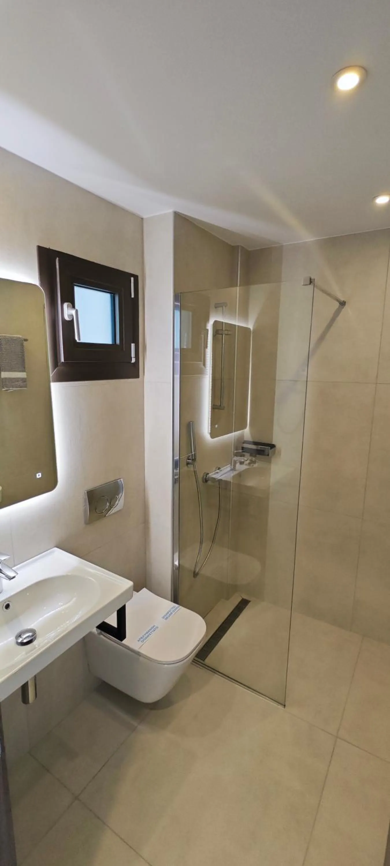 Bathroom in Sunset Hotel