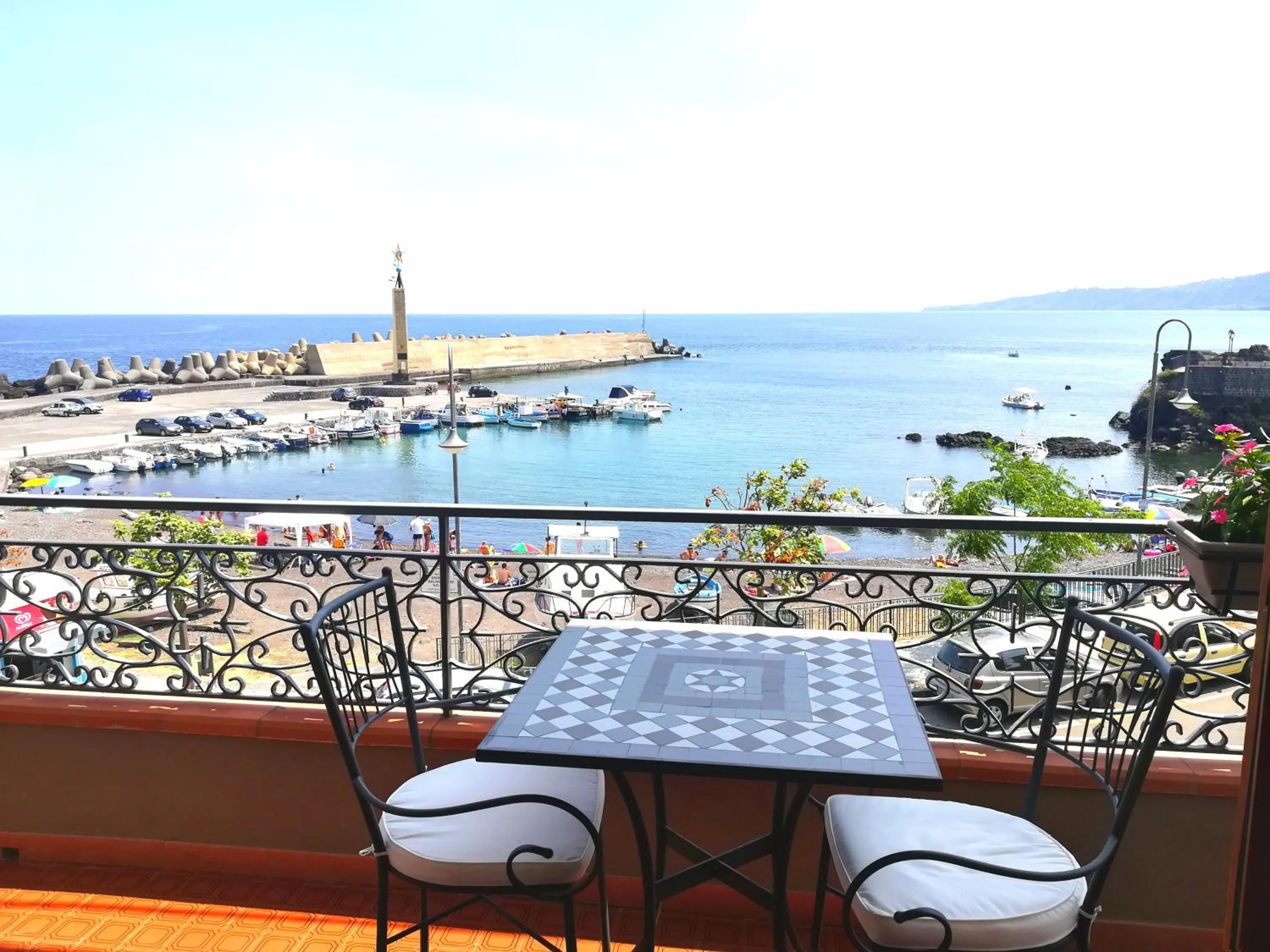 Balcony/Terrace in B&B la spiaggetta di Stazzo