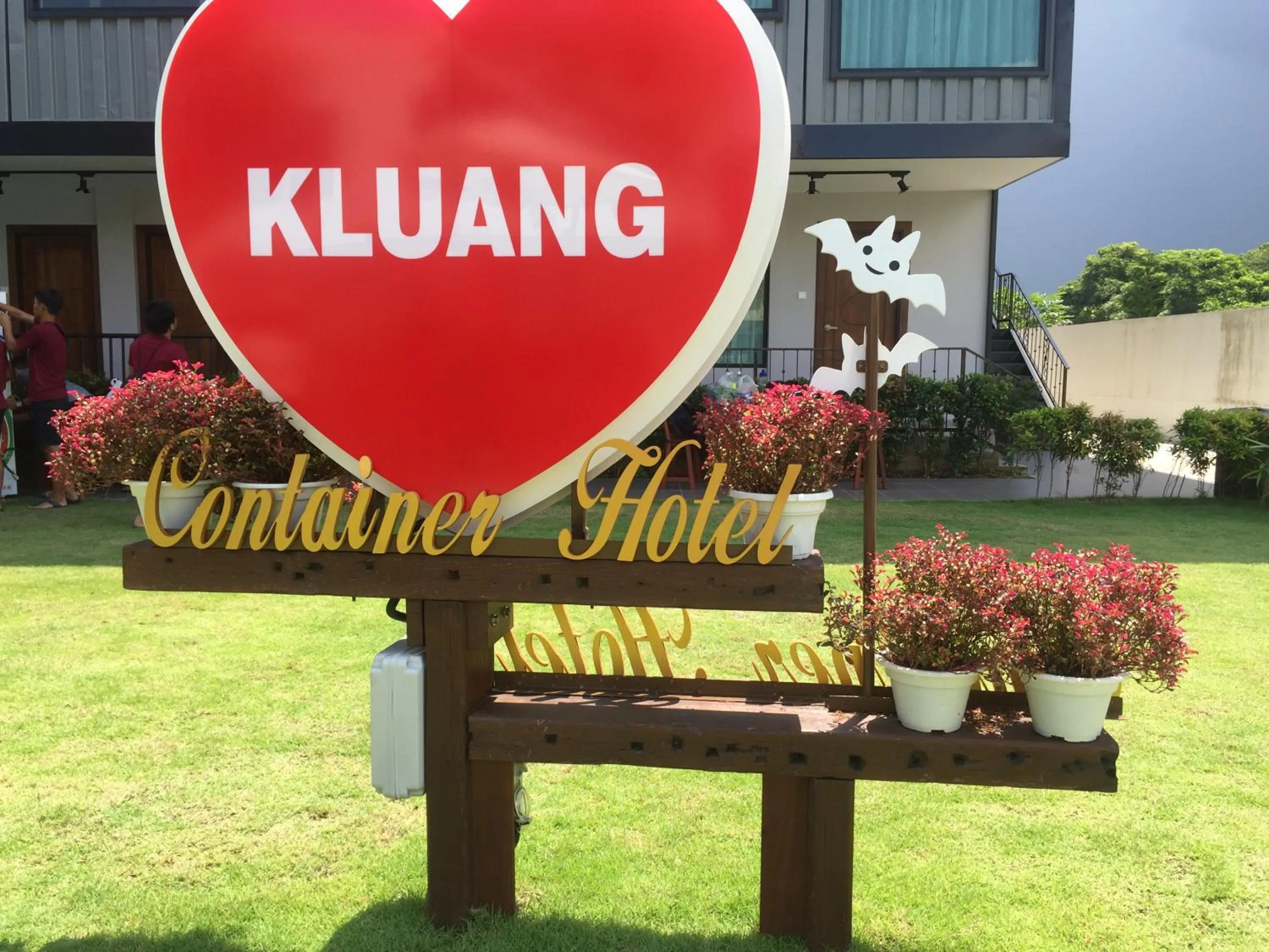 Kluang Container Swimming Pool Hotel