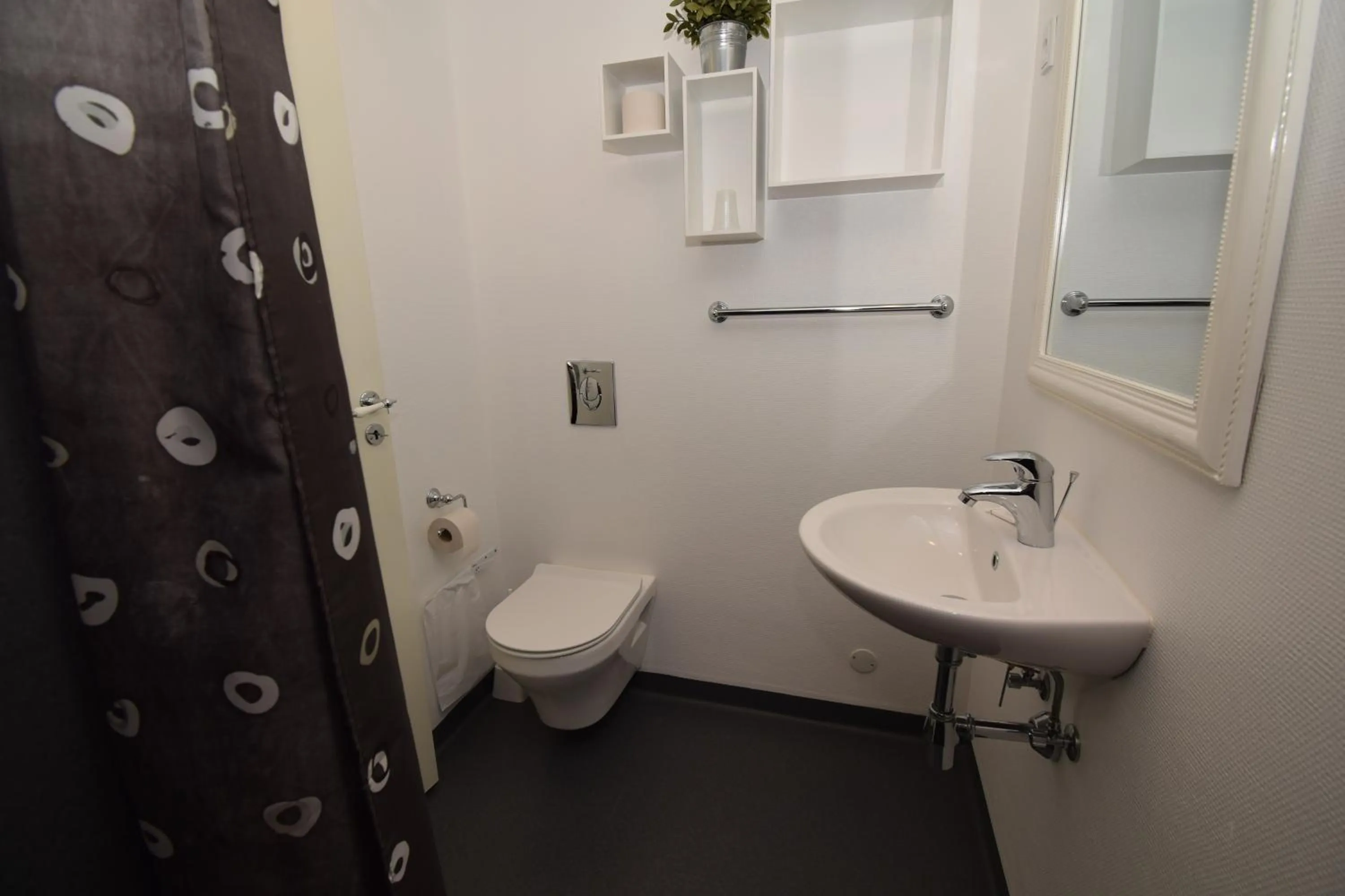 Toilet in Danhostel Frederikshavn City