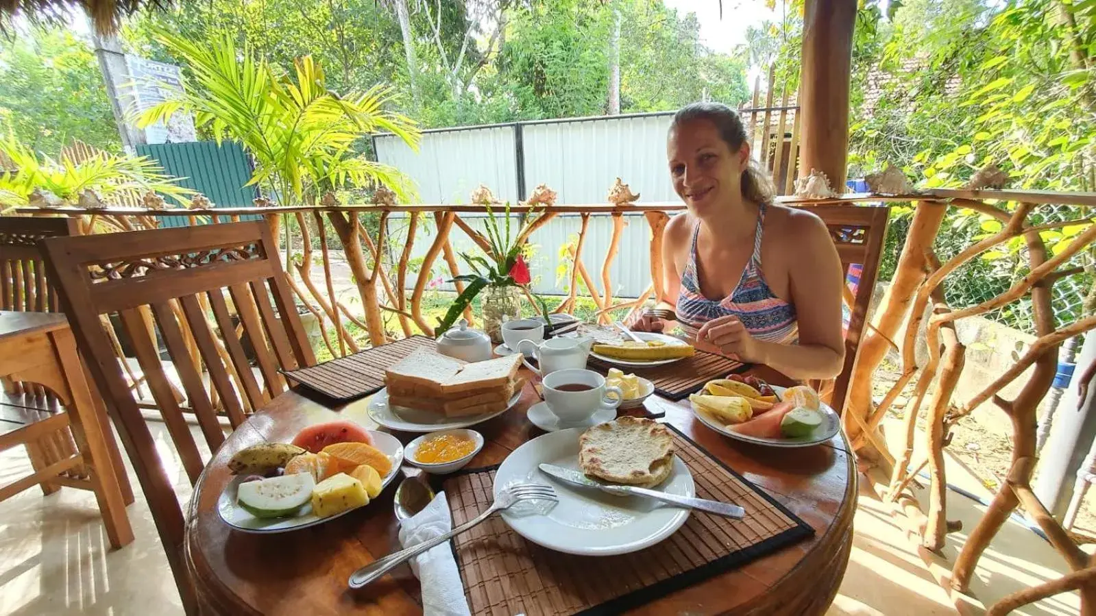 Breakfast in Turtle Paradise Breakfast in Turtle Paradise