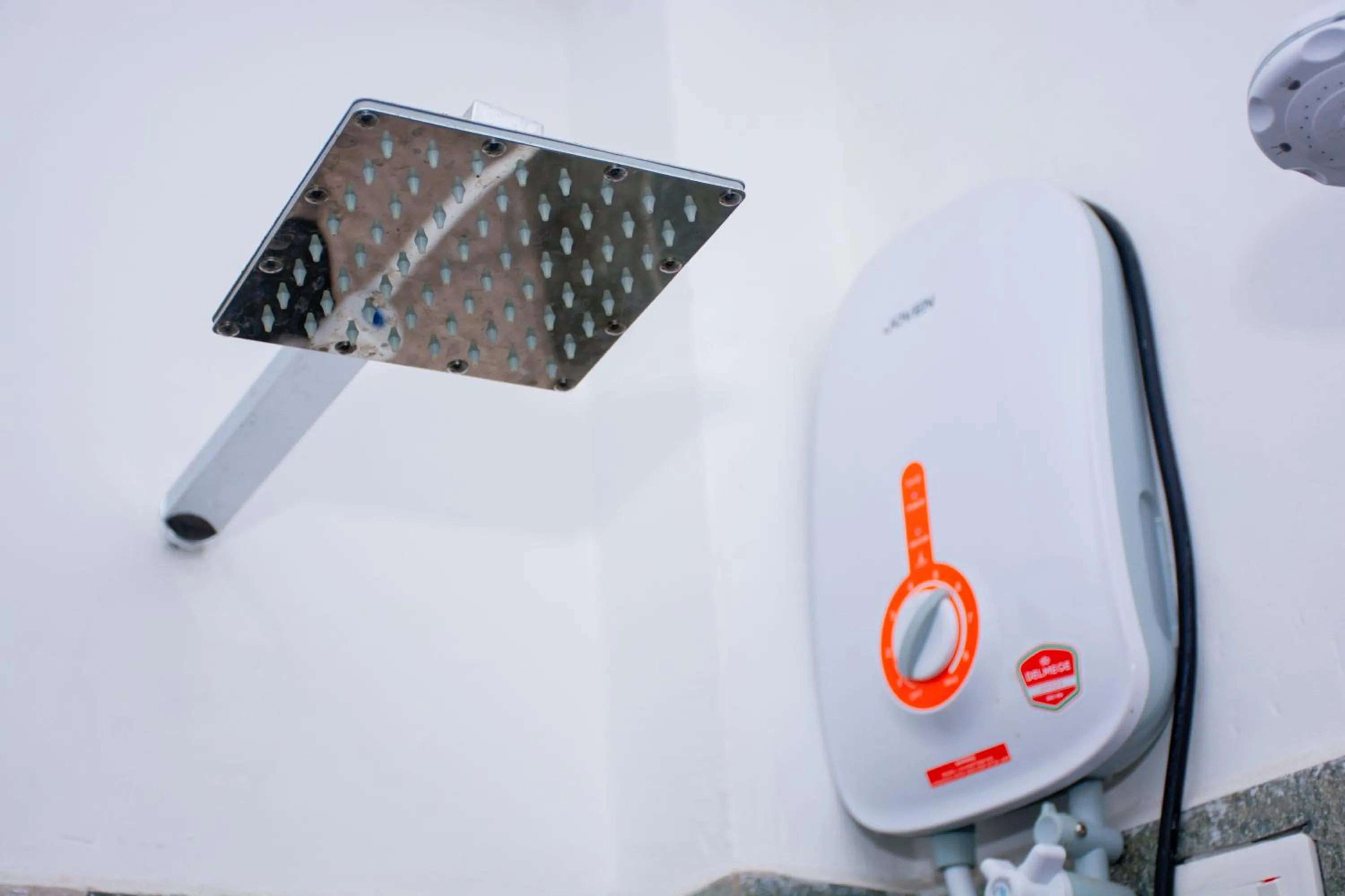 Shower in Turtle Paradise