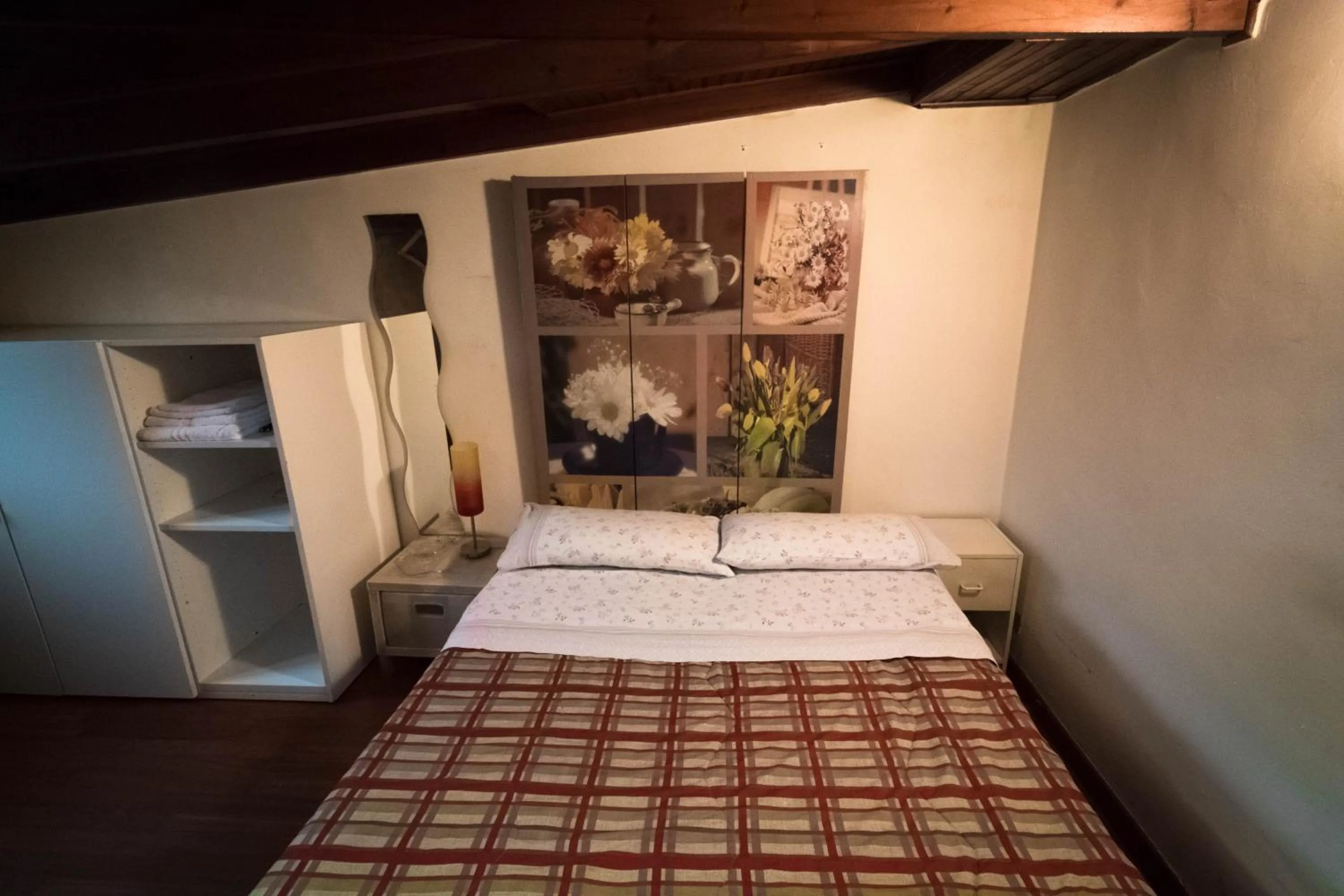 Bed in Mono Verde