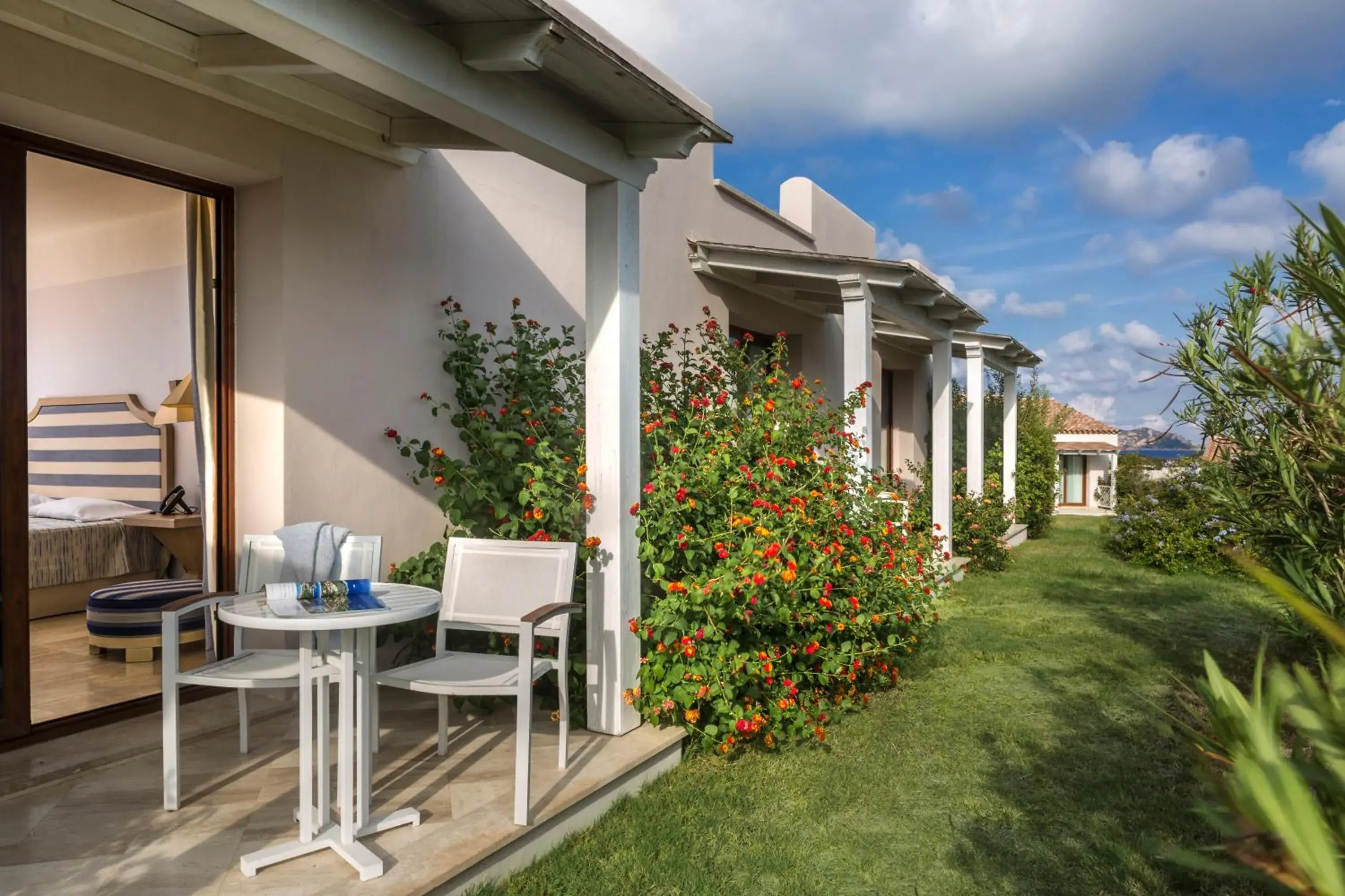 Comfort Double or Twin Room in Grande Baia Resort & Spa Comfort Double or Twin Room in Grande Baia Resort & Spa