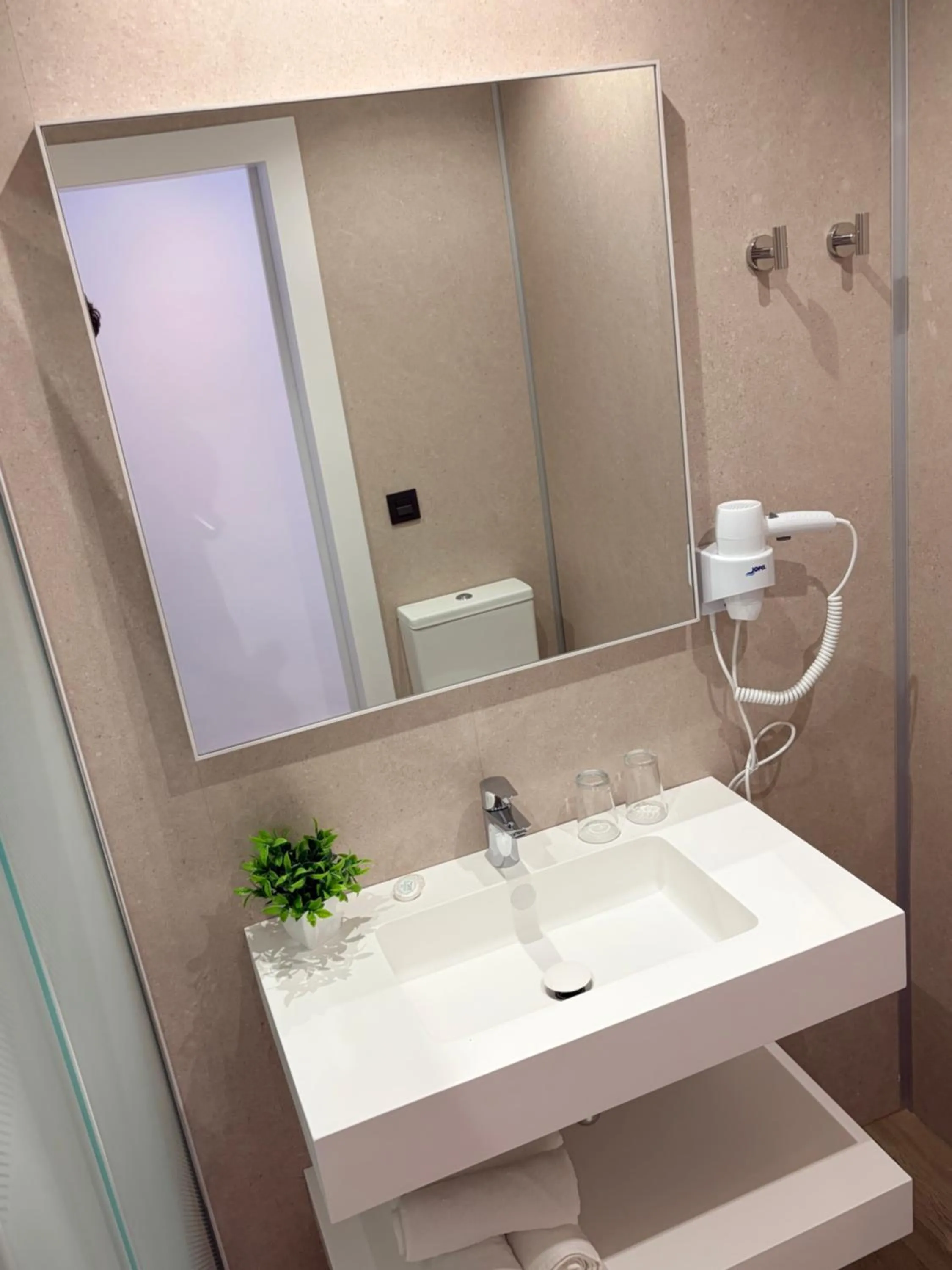 Bathroom in Hostal Juan Carlos