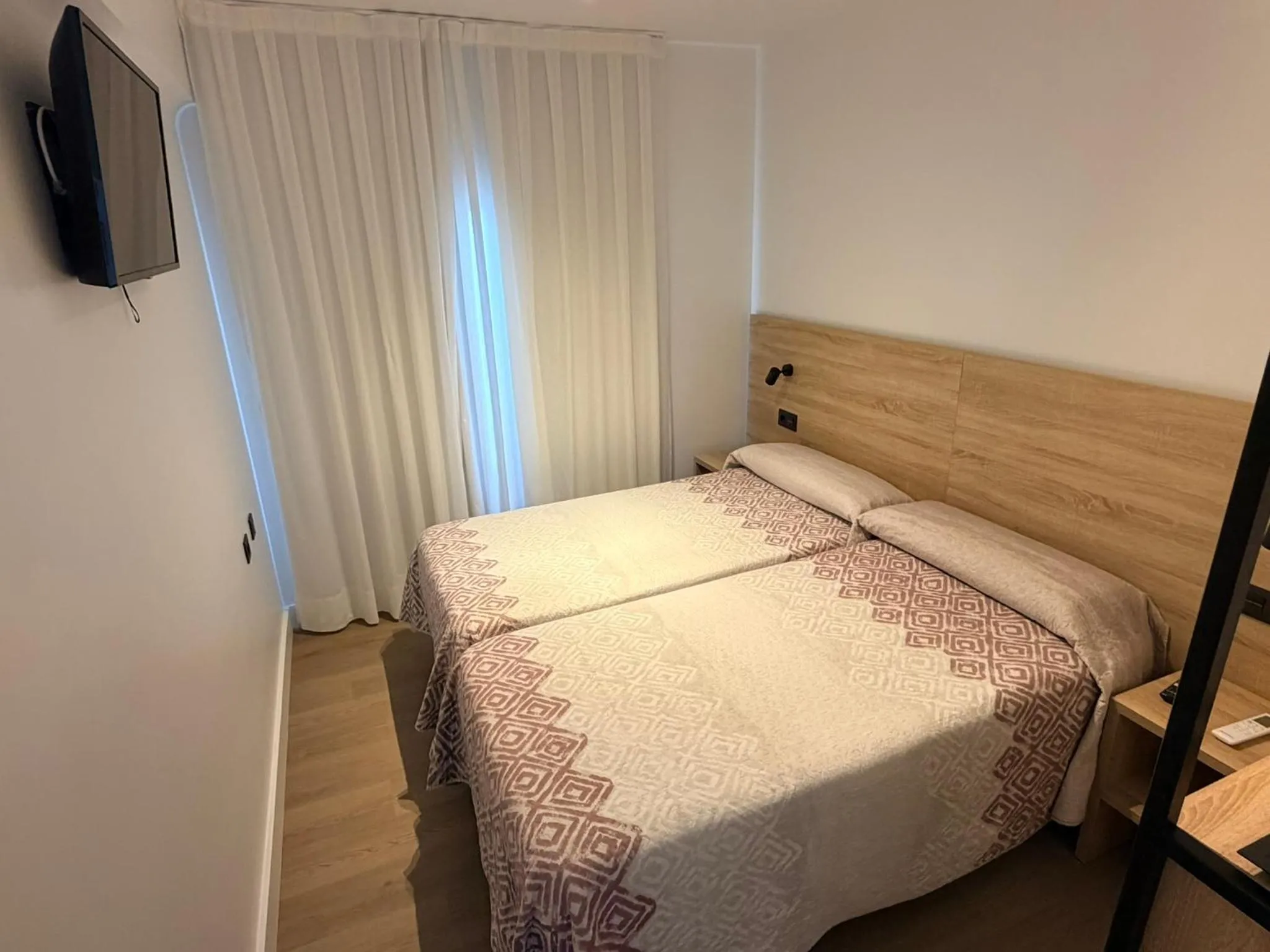 Bedroom, Bed in Hostal Juan Carlos