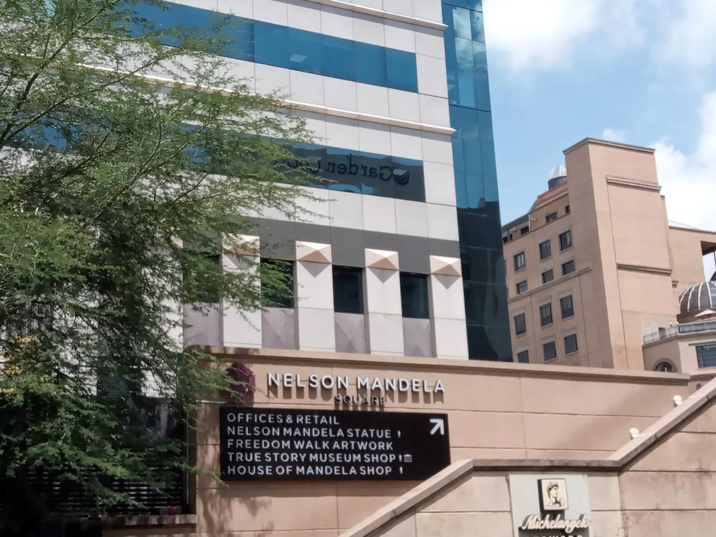 Entertainment in Garden Court Sandton City