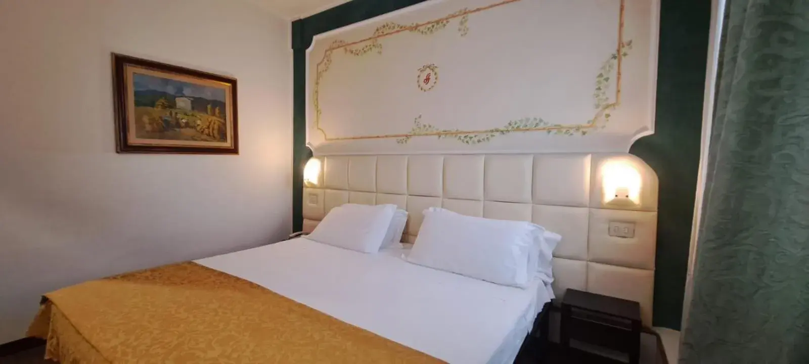 Bed in Hotel Delta Florence Bed in Hotel Delta Florence