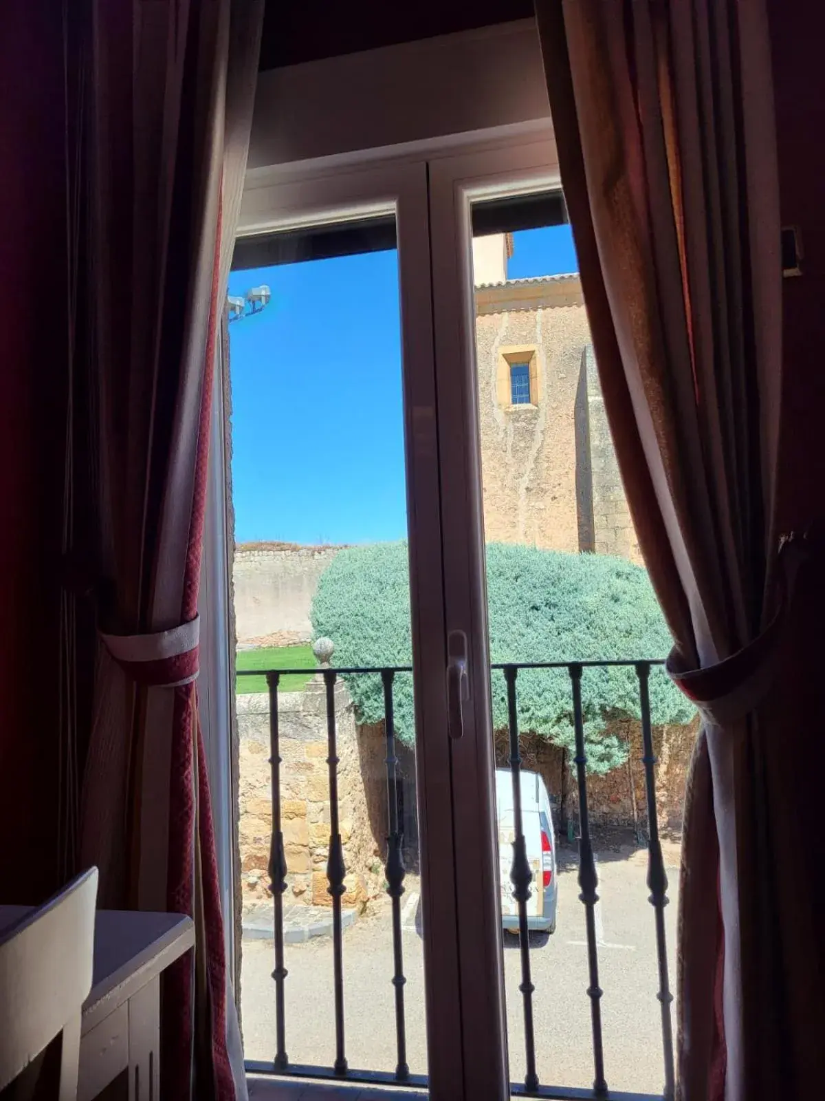 Landmark view in Hotel Leonor Mirón Landmark view in Hotel Leonor Mirón