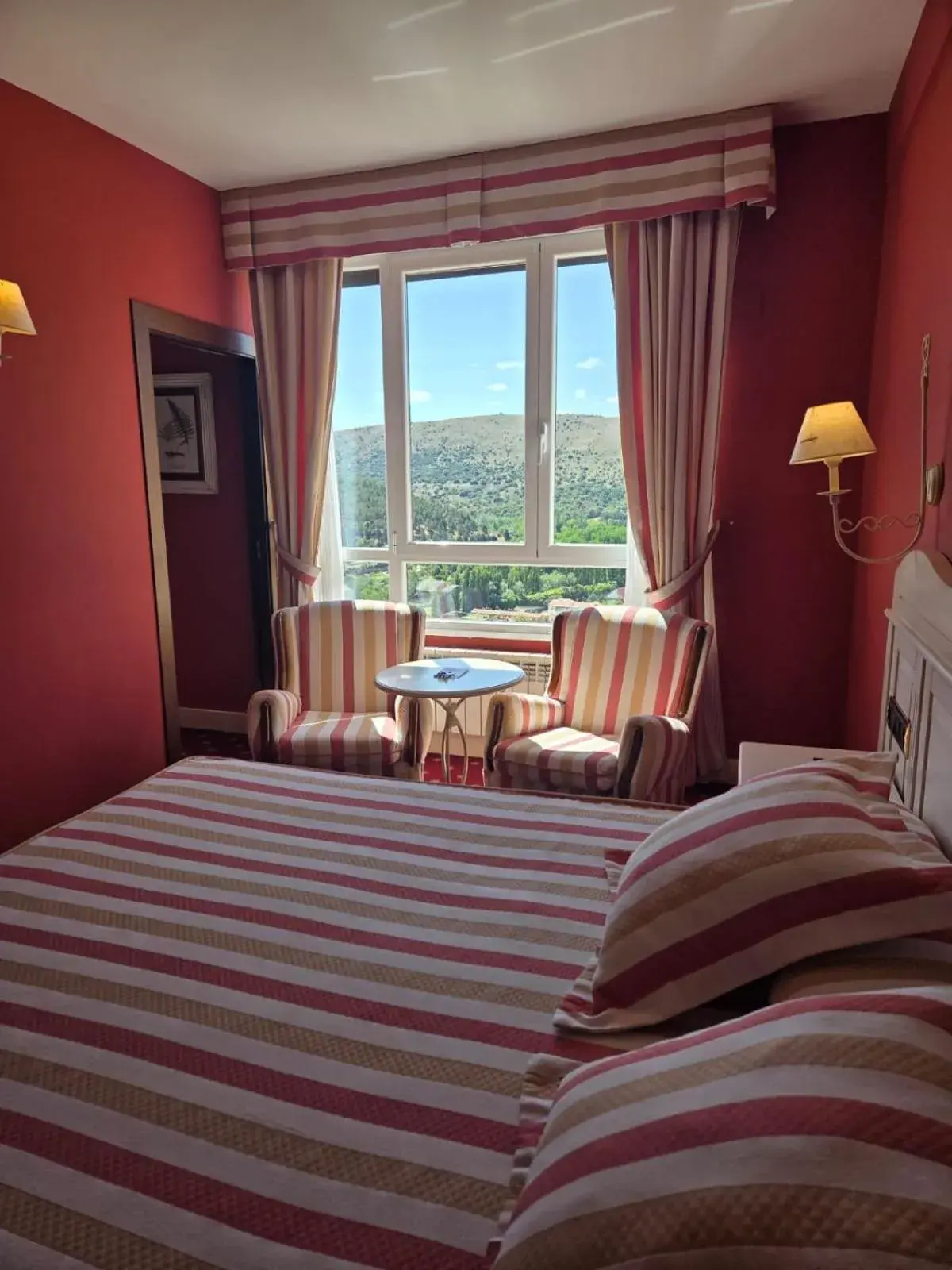 Bed in Hotel Leonor Mirón Bed in Hotel Leonor Mirón