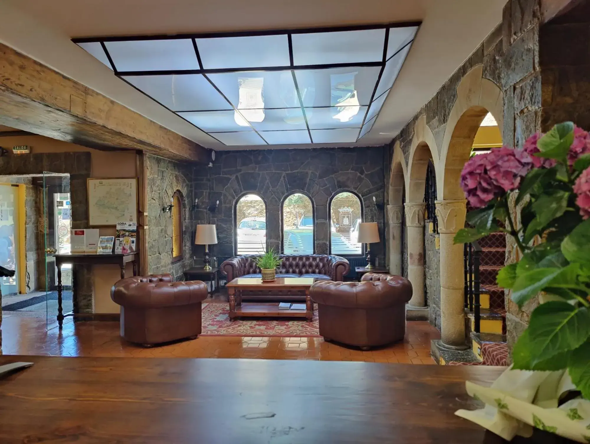 Lobby or reception in Hotel Leonor Mirón Lobby or reception in Hotel Leonor Mirón