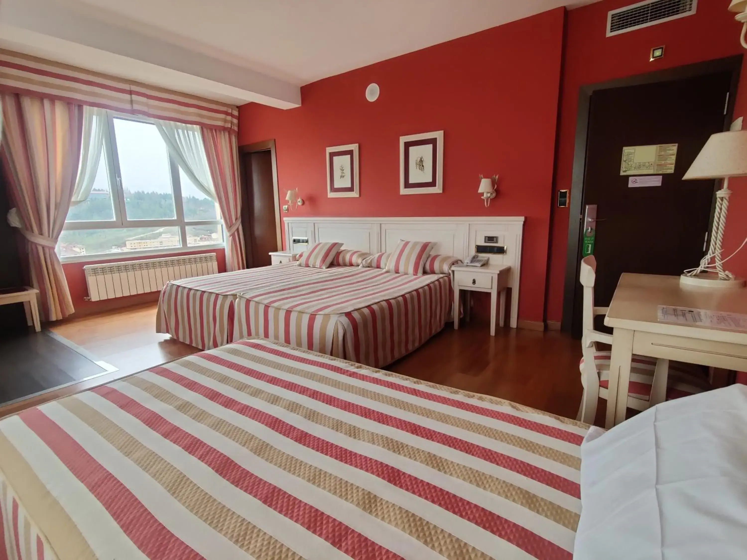 Photo of the whole room, Bed in Hotel Leonor Mirón Photo of the whole room, Bed in Hotel Leonor Mirón