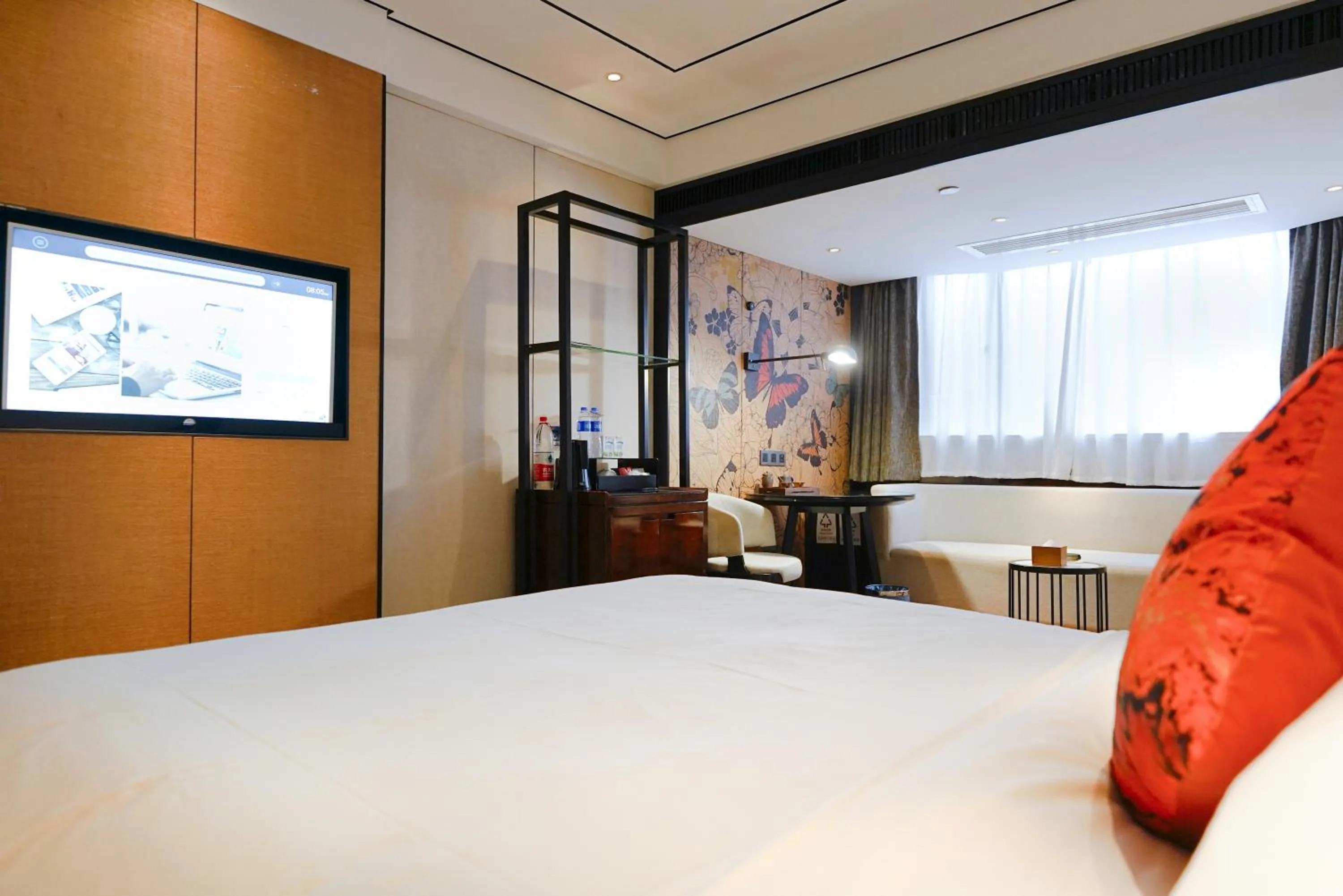 Bed in Paco Hotel GuangZhou Zoo Metro Branch