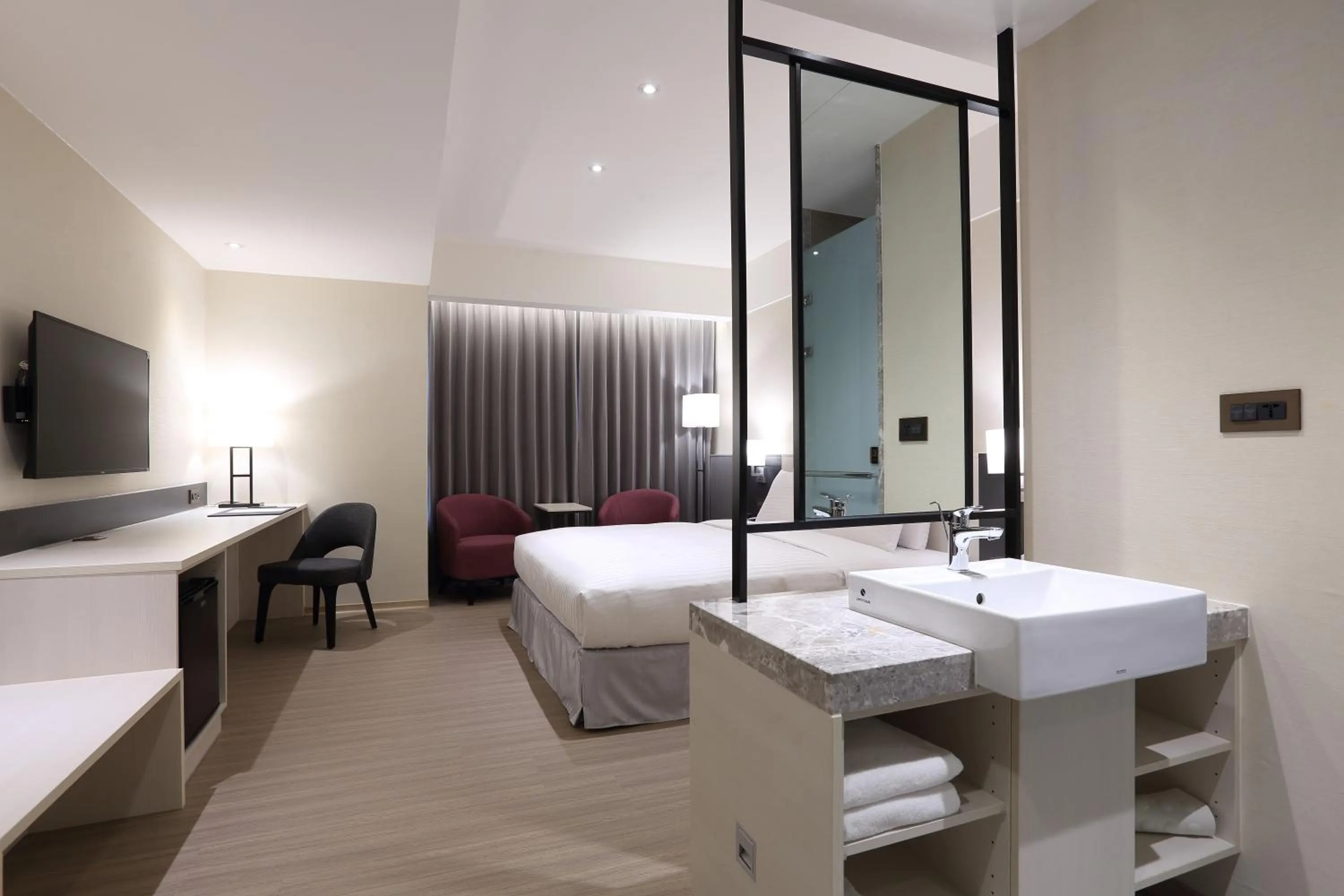 Bed in Full Kind Hotel