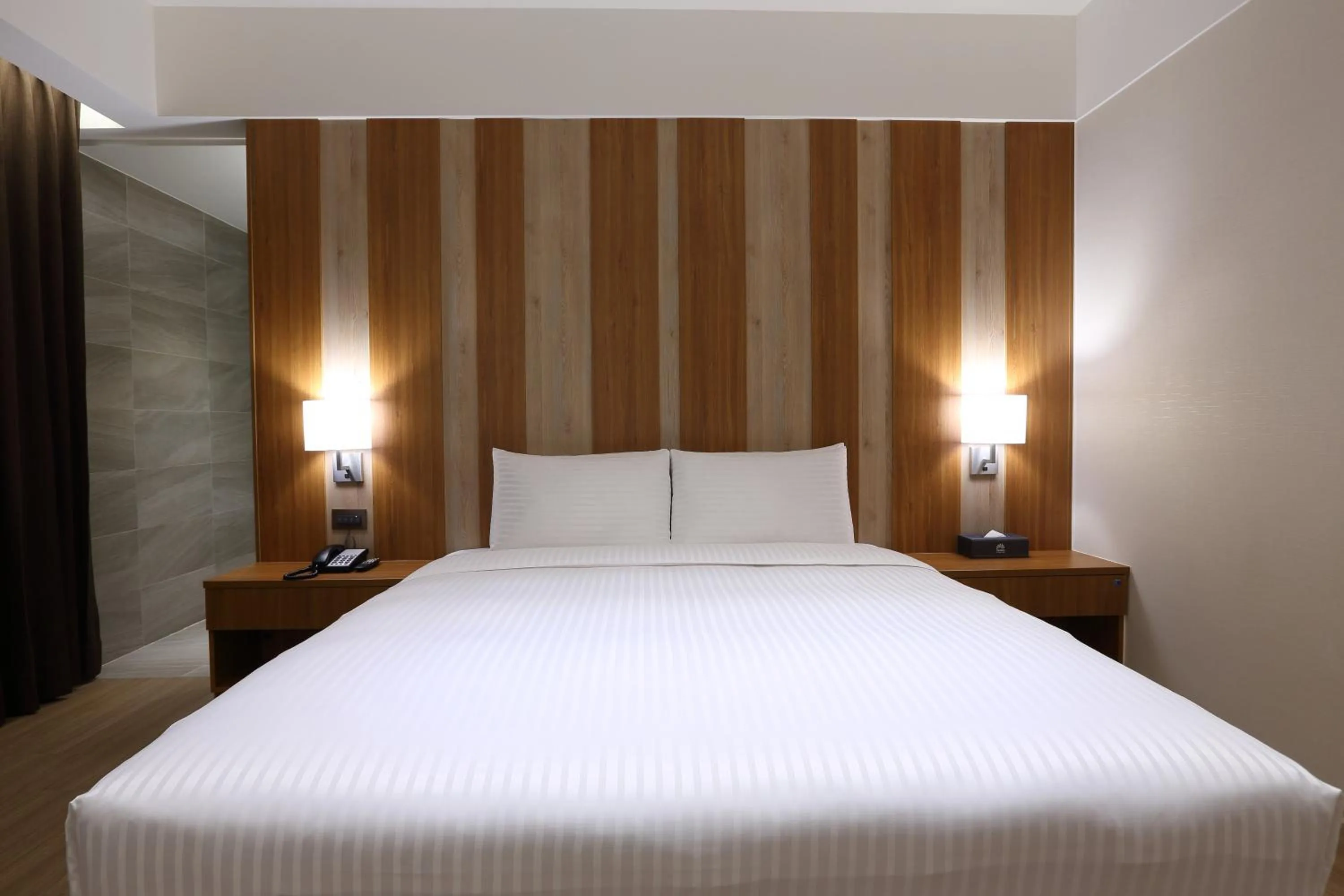 Bed in Full Kind Hotel