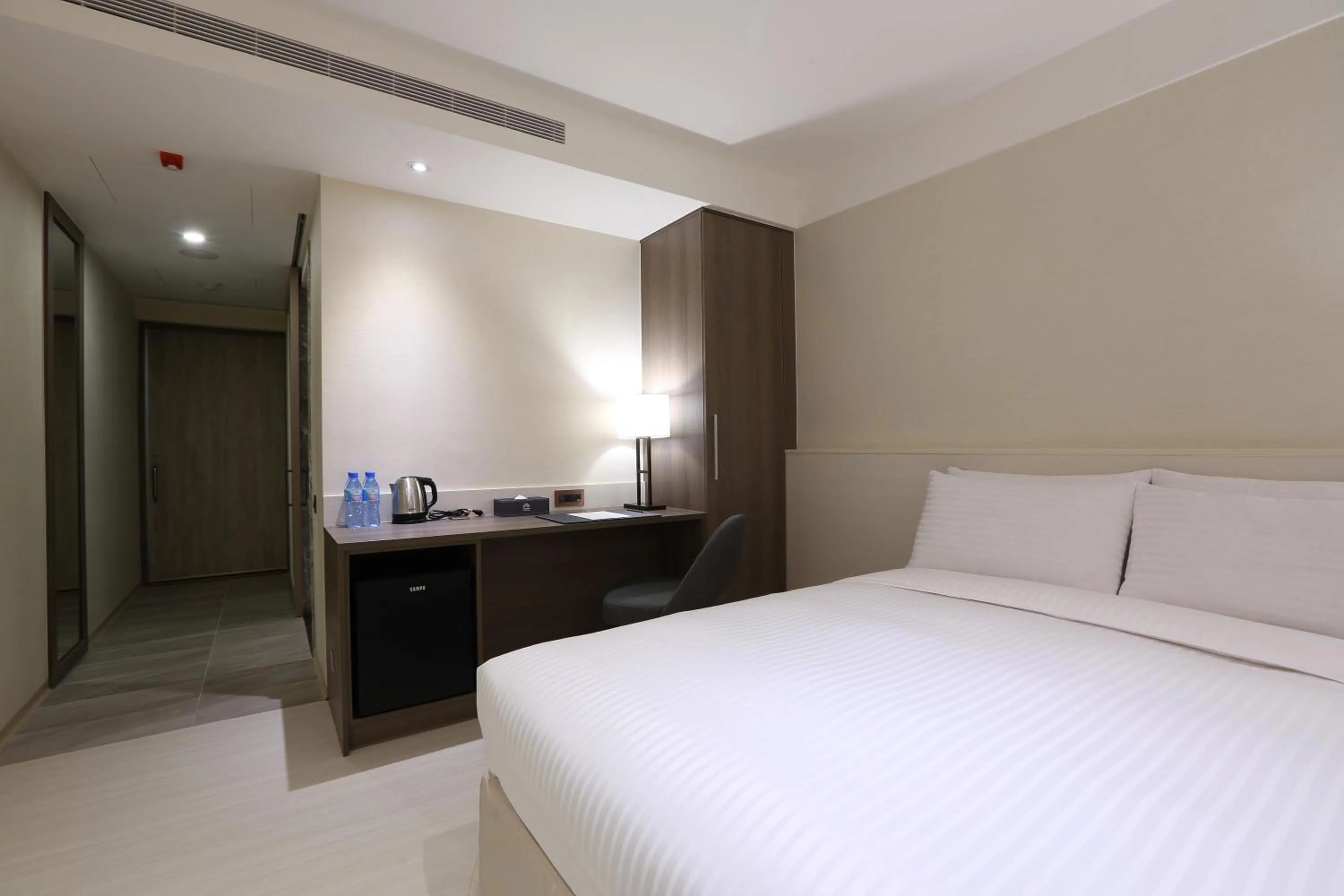 Bed in Full Kind Hotel