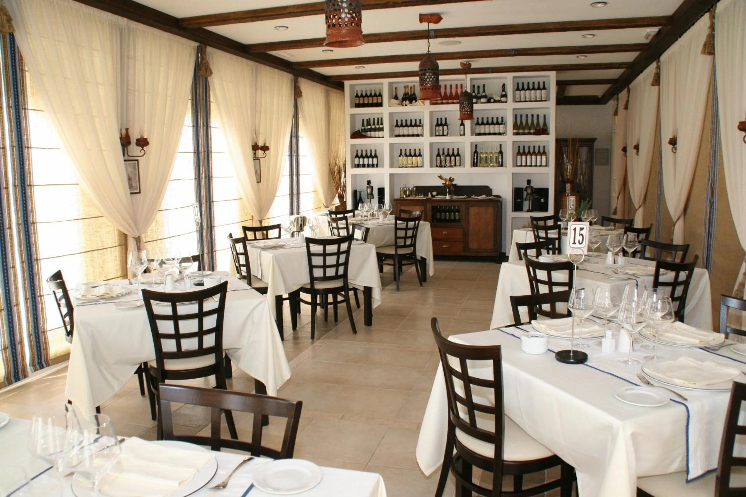 Restaurant/places to eat in Finca El Encinar