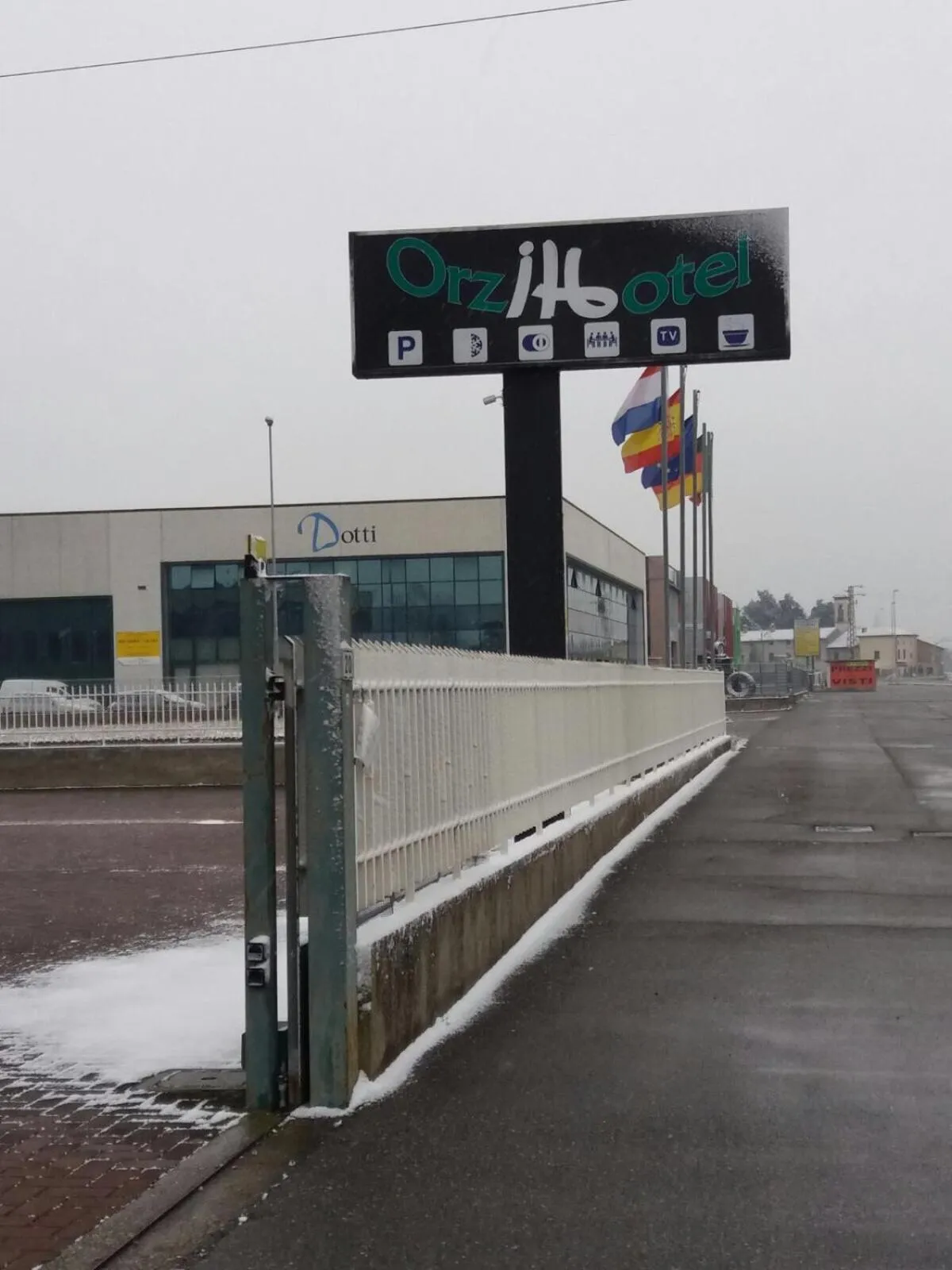 Neighbourhood in Orzihotel