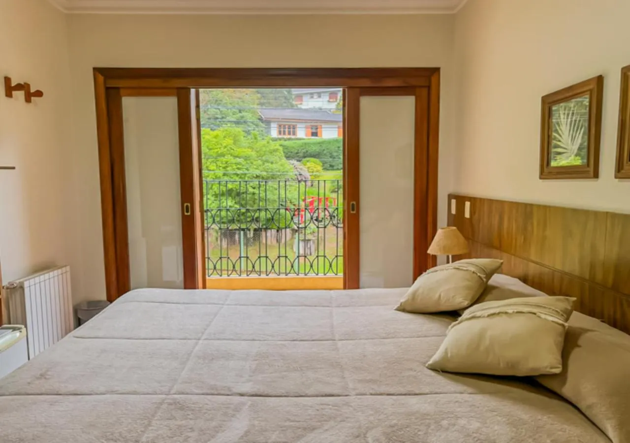Bedroom, Bed in Pousada Victoria Villa By Nacional Inn - A 800 metros da Vila Capivari