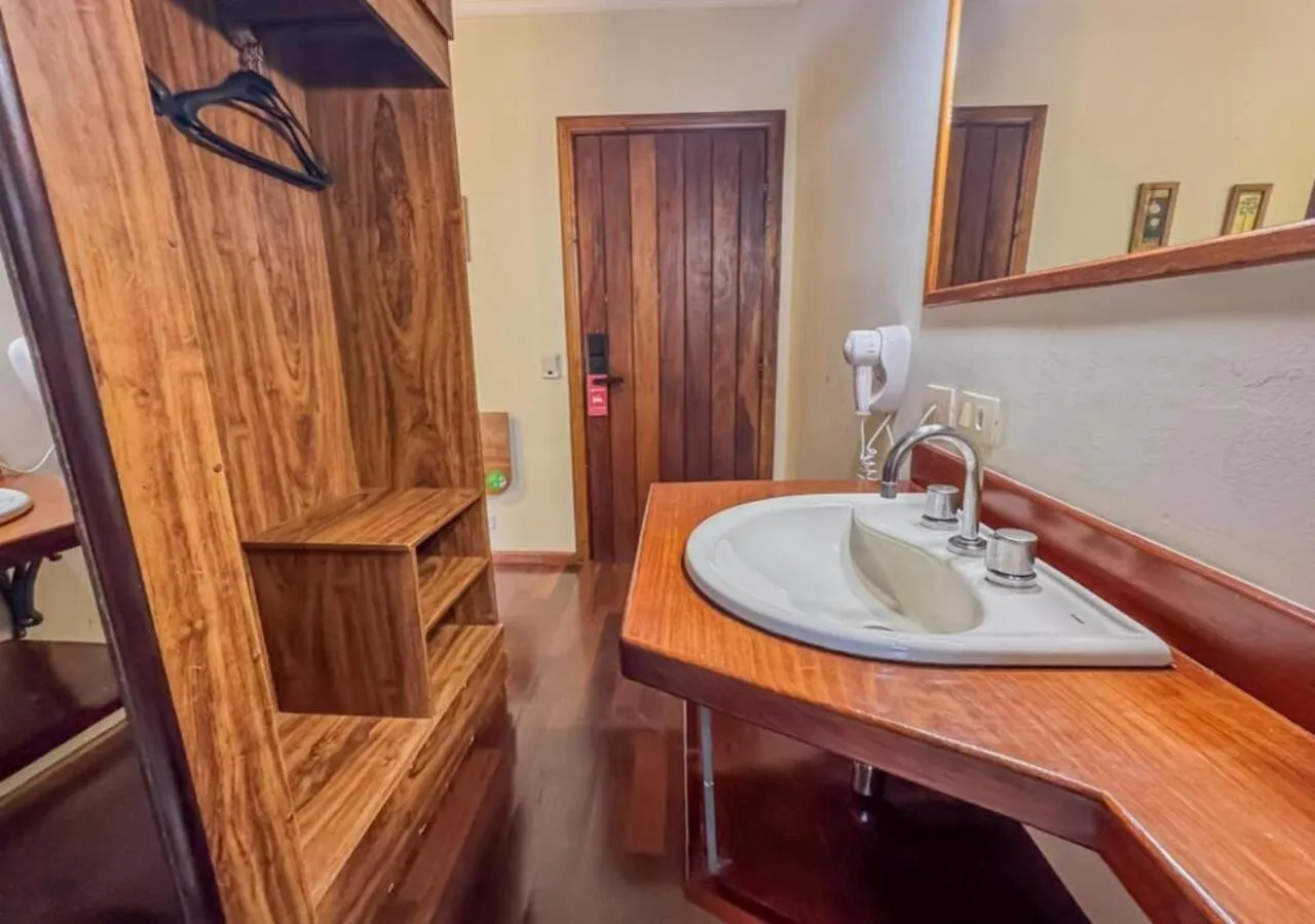 Bathroom in Pousada Victoria Villa By Nacional Inn - A 800 metros da Vila Capivari