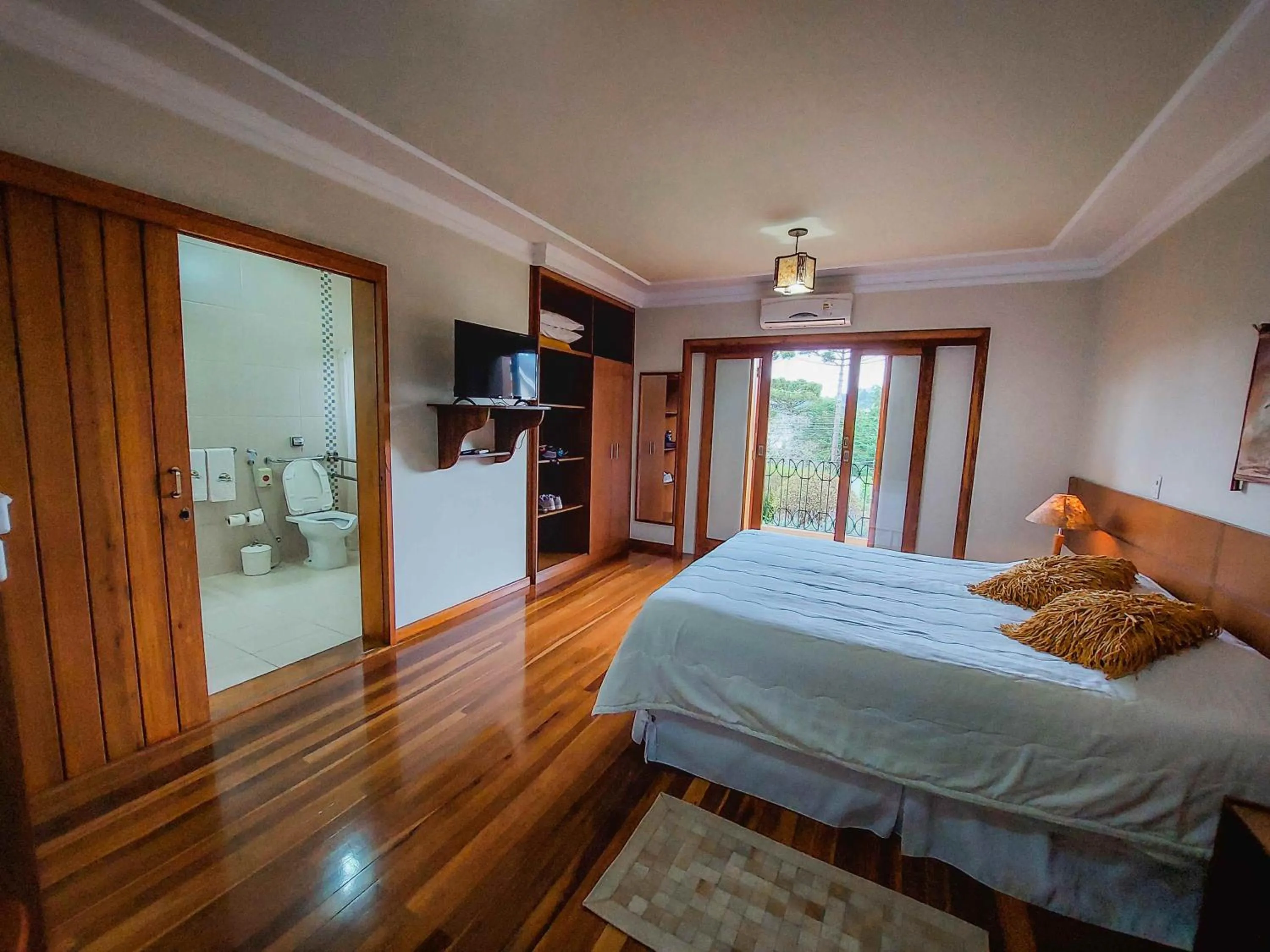 Bedroom, Bed in Pousada Victoria Villa By Nacional Inn - A 800 metros da Vila Capivari