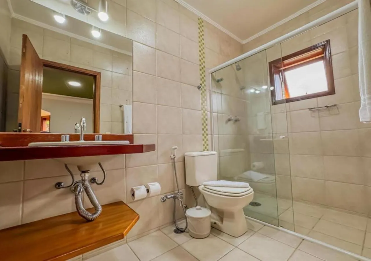 Bathroom in Pousada Victoria Villa By Nacional Inn - A 800 metros da Vila Capivari