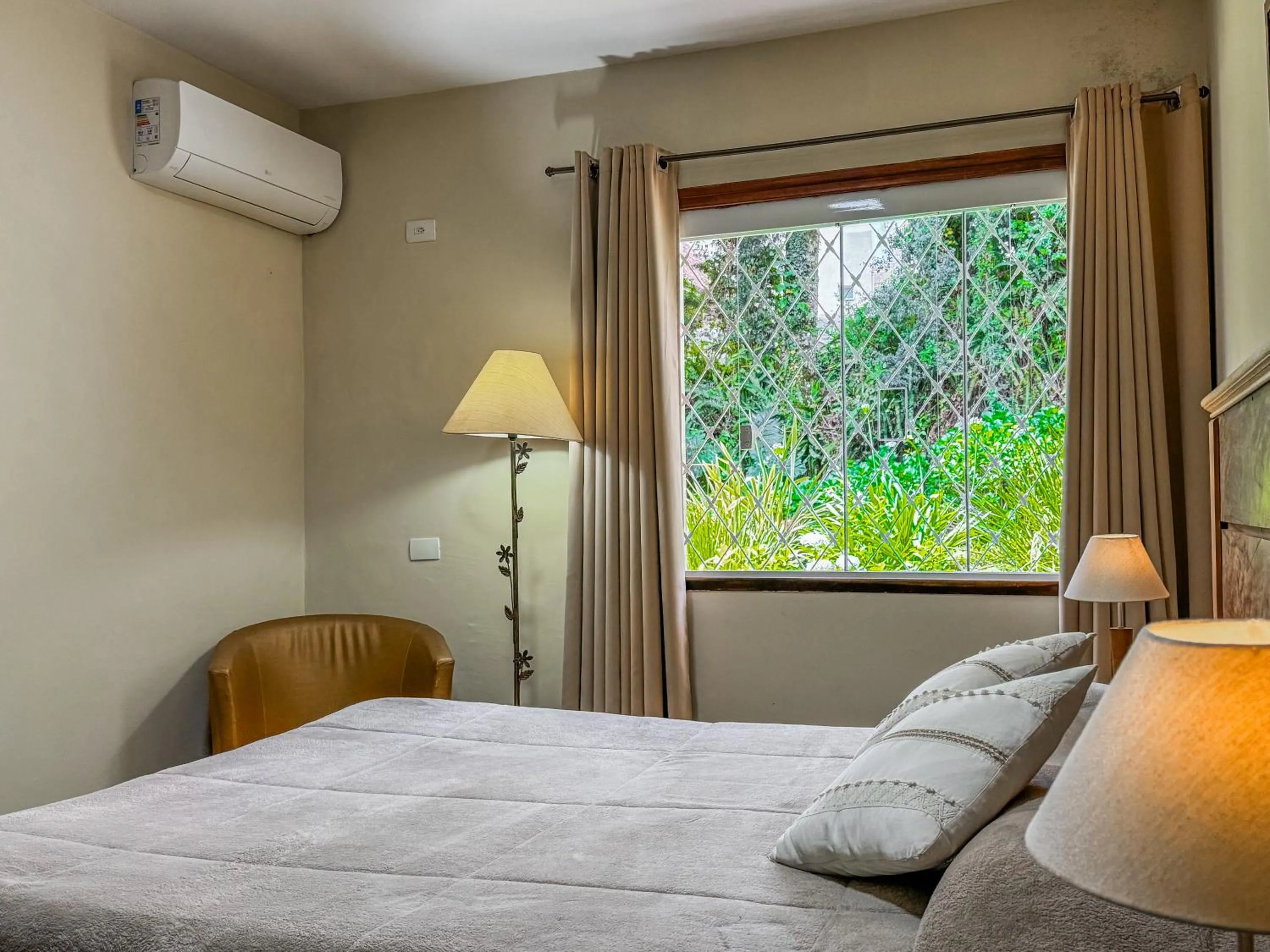 Bedroom, Bed in Pousada Victoria Villa By Nacional Inn - A 800 metros da Vila Capivari